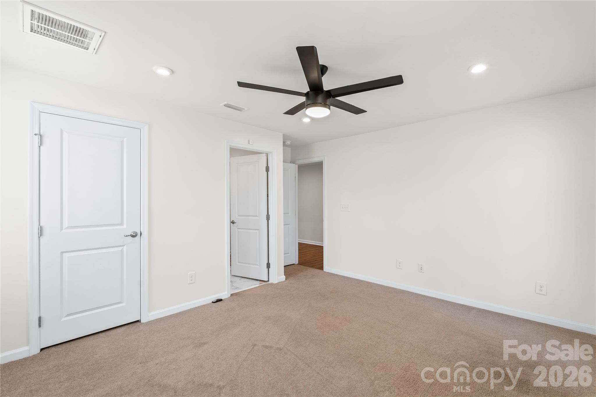 Trinity Townes - Residential