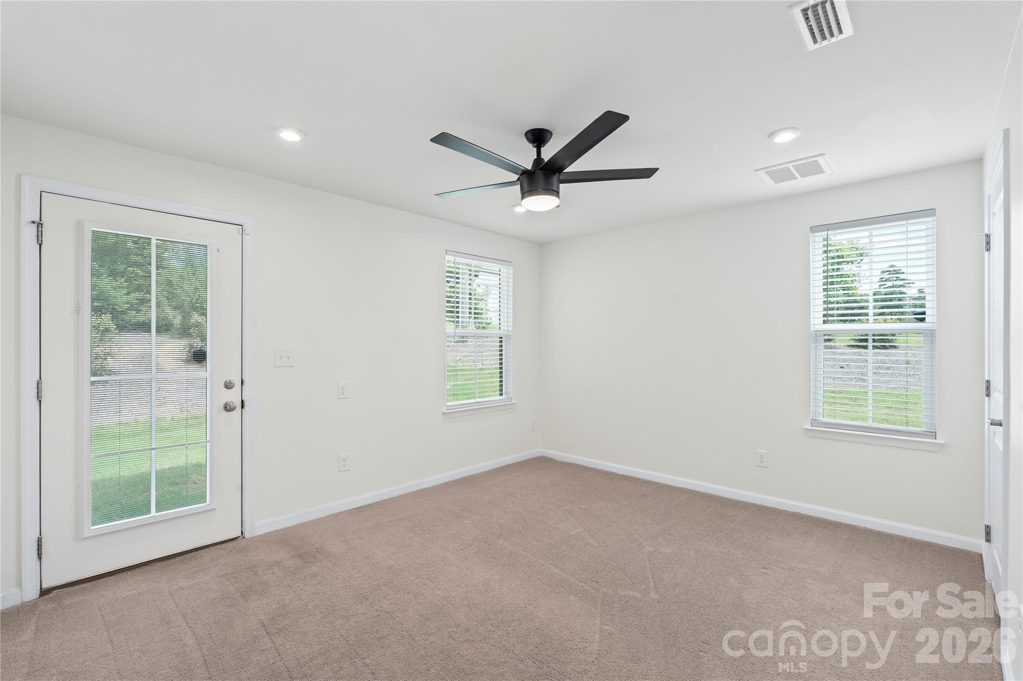 Trinity Townes - Residential