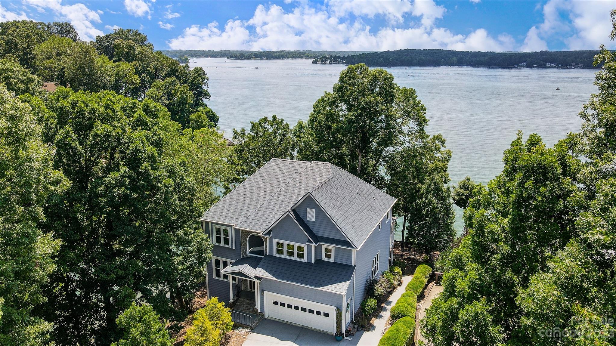 Tega Cay - Residential