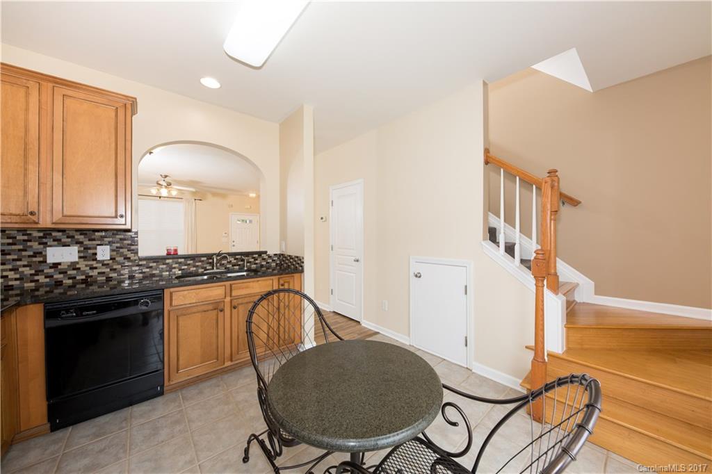 Ridge Pointe - Residential