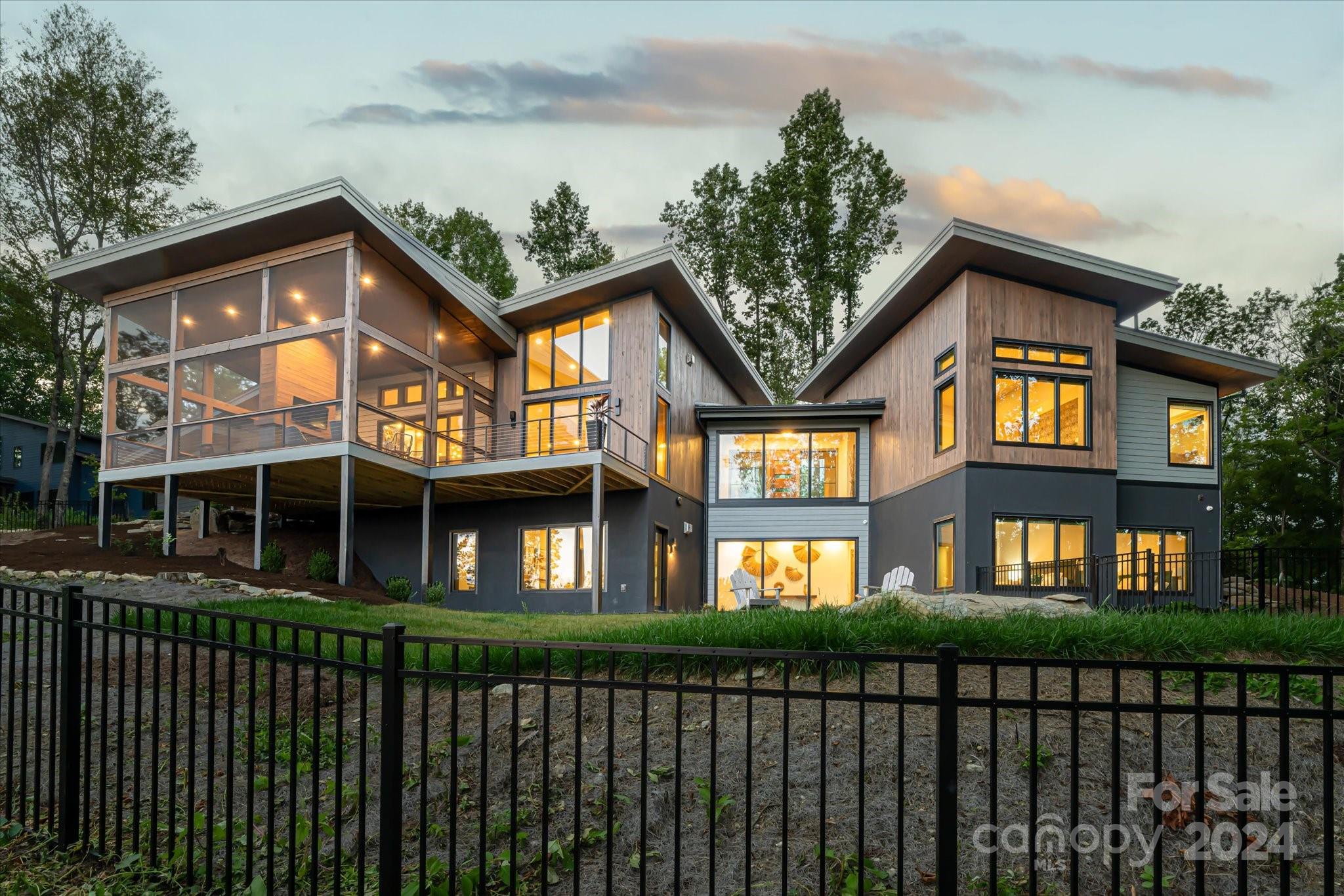 Couch Mountain - Residential