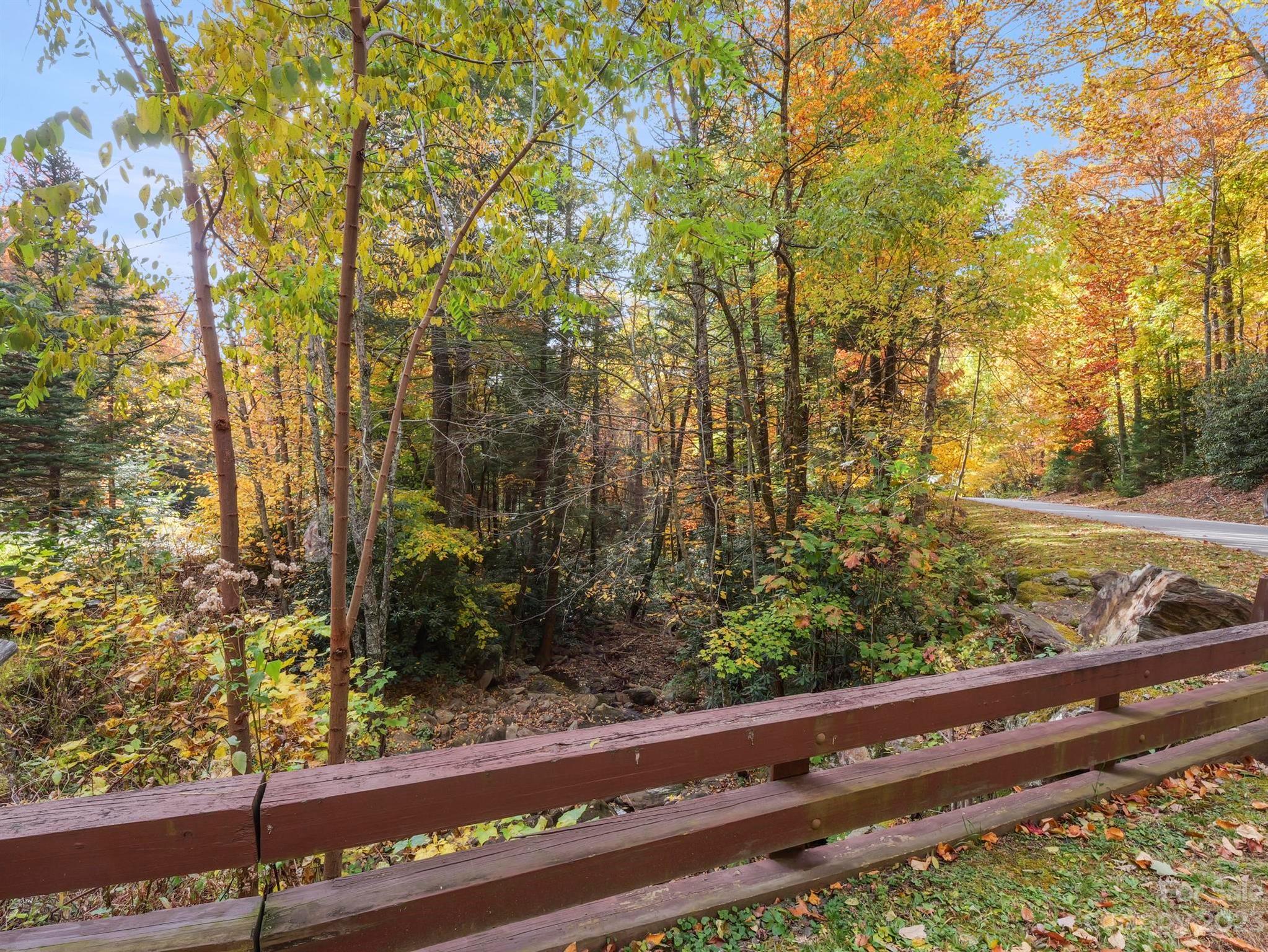 Laurel Ridge - Land