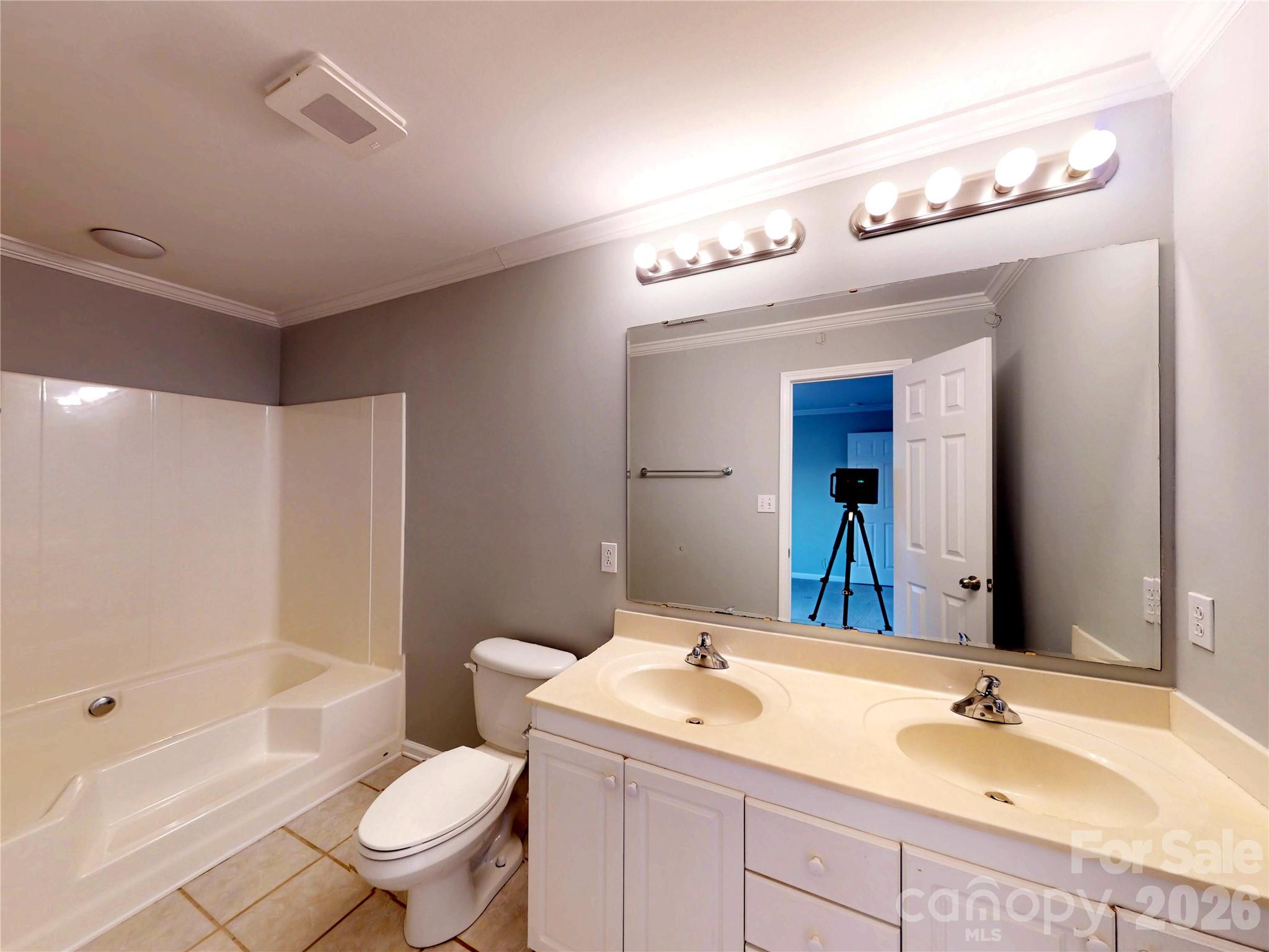 Adare Townhomes - Residential