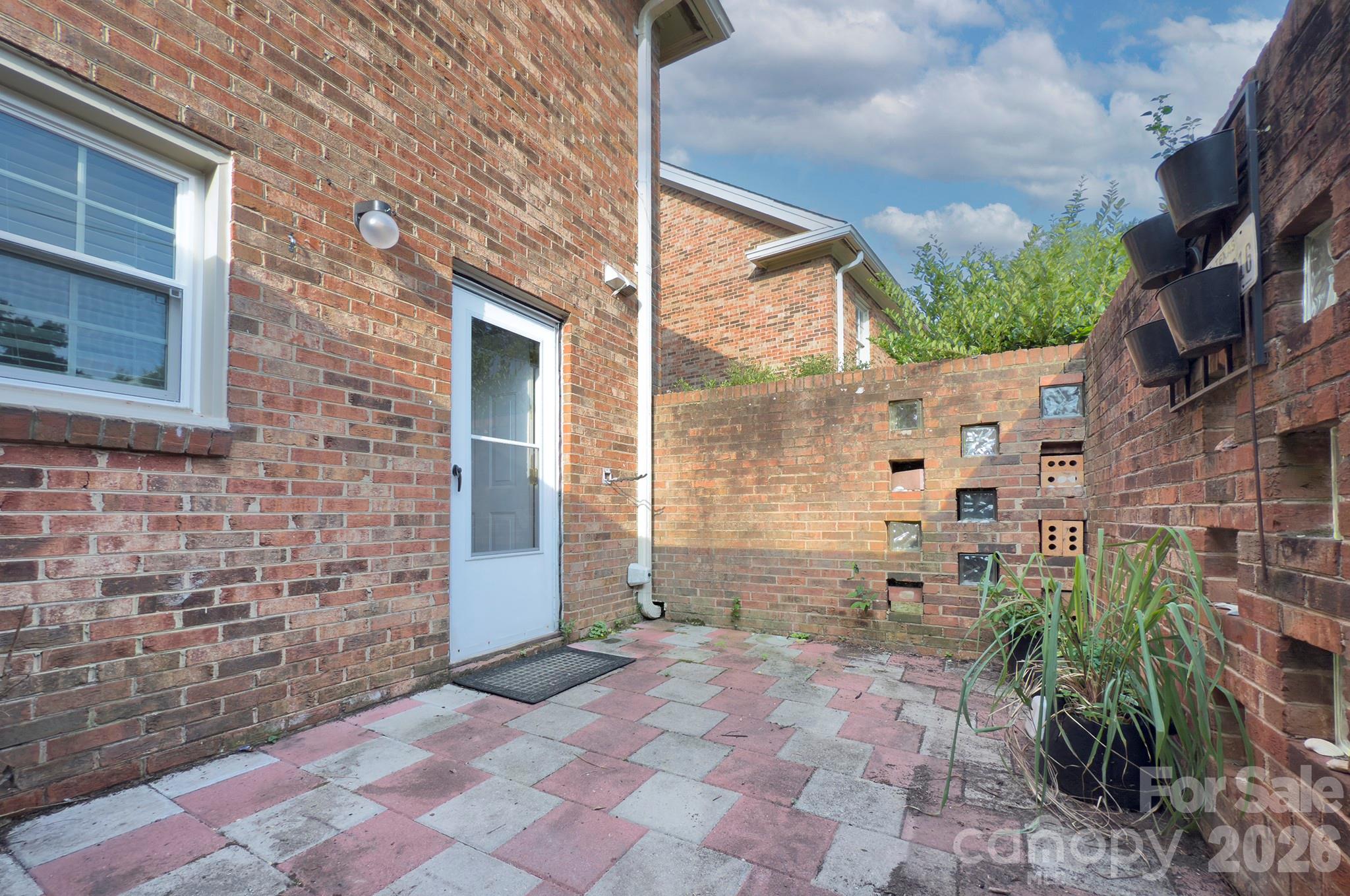Carriage House - Residential