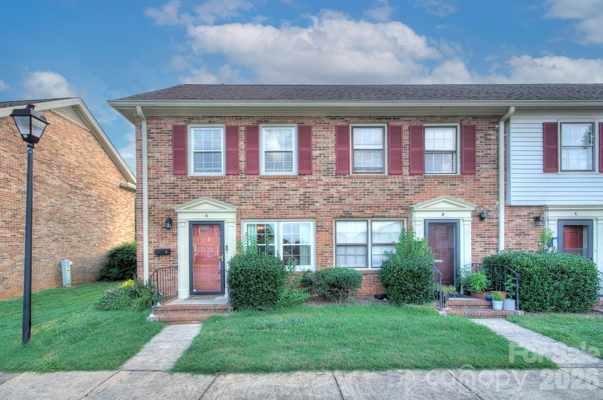 Carriage House - Residential