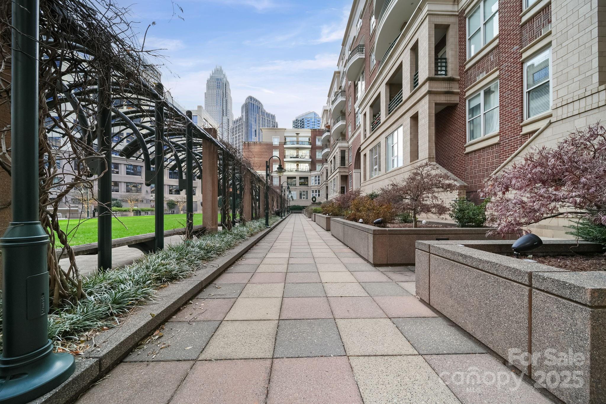 400 North Church - Residential