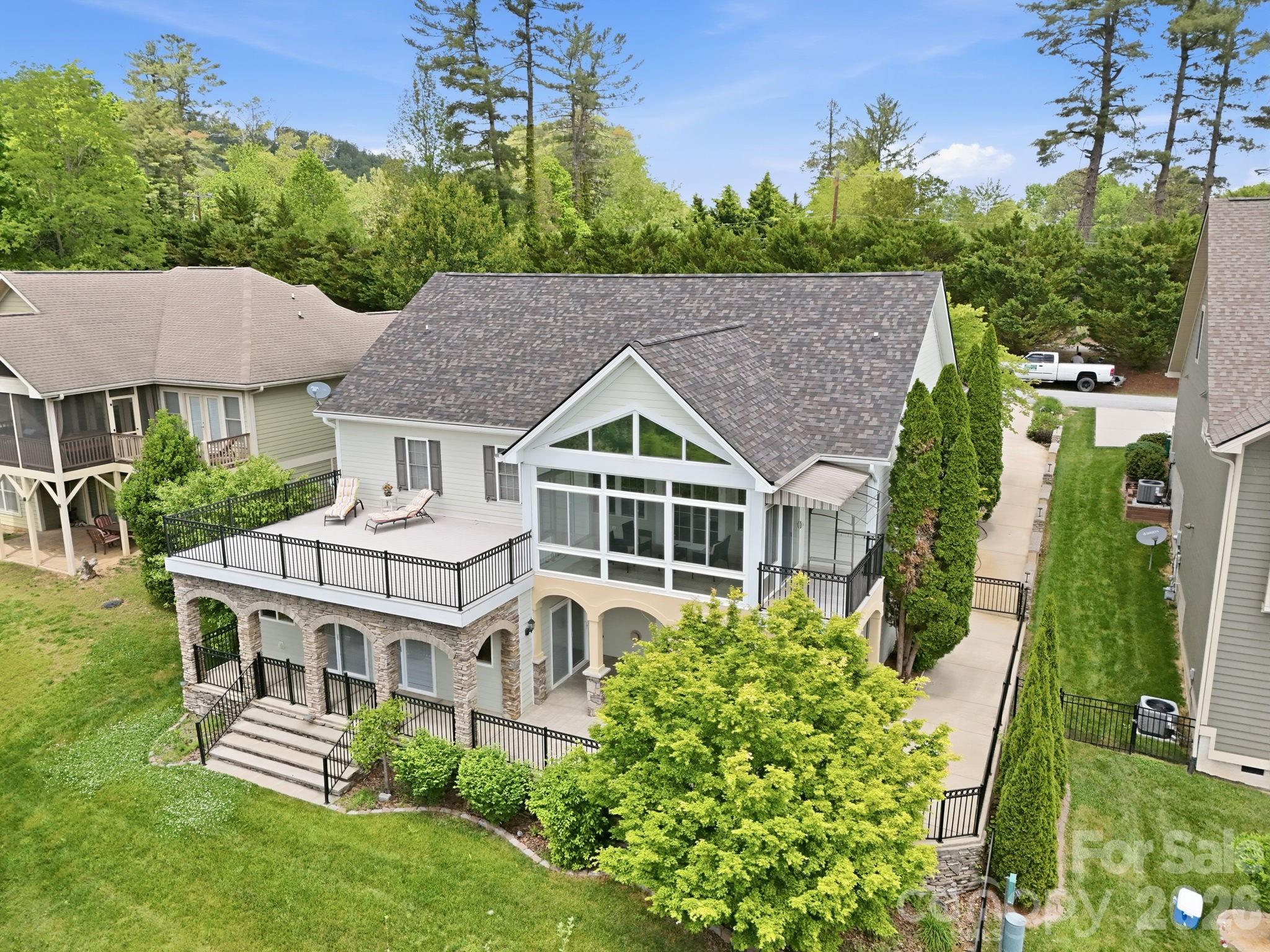 High Vista Falls - Residential