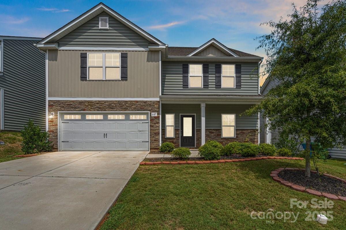 This beautiful two-story home in Pecan Ridge is only three years old and features a brand-new backyard deck! Step inside and enjoy the open-concept kitchen and den space. You'll love the large bedrooms and ample closet space. This home features neutral colors throughout and is waiting for your decorative touch. There is plenty of room to entertain with a formal dining room. The very spacious kitchen includes a huge pantry, granite counters, and an island that is sure to please any chef. All bedrooms are on the upper level, including a primary suite with a deep closet, and all bathrooms have dual vanities. Enjoy your morning coffee on the front porch or grill out back in the fully fenced yard with a newly installed deck. This beautiful home is located in the Fort Mill School District, on a cul-de-sac, and within walking distance to the neighborhood playground and pet area.