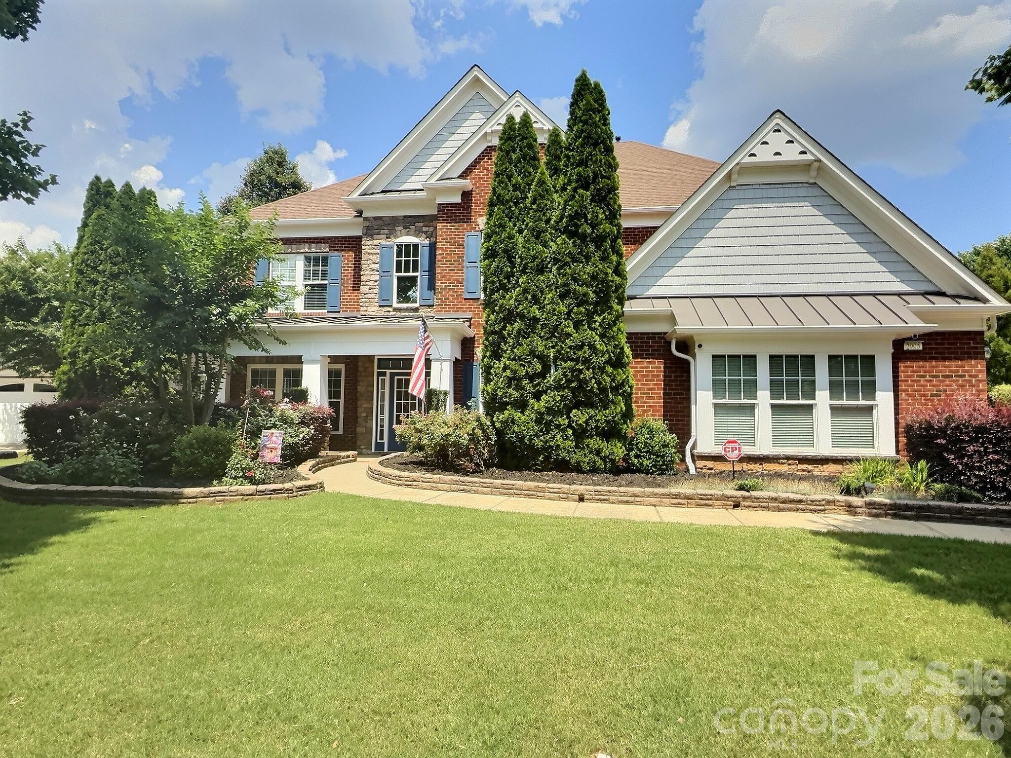 The Chimneys of Marvin - Residential