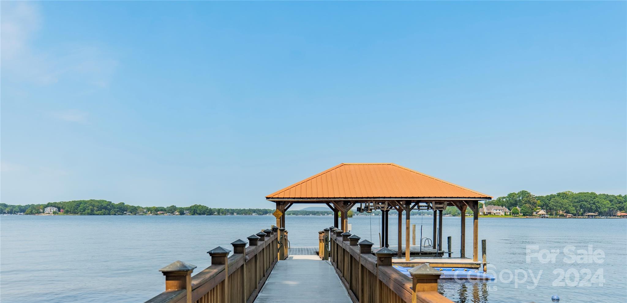 The Harbour at the Pointe - Residential