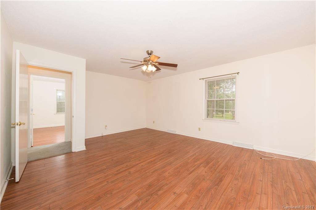 Country Club Estates - Residential