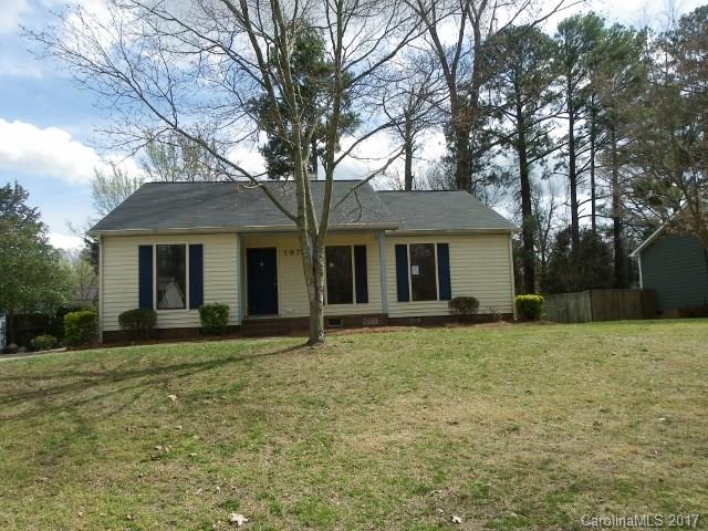 Adorable ranch on a level lot with some mature trees! Freshly painted interior, brand new carpet & appliances make it move-in ready! Split bedroom plan, large great room with cozy fireplace. Enjoy the outdoors from the spacious deck or front porch. Close to schools, shopping, I77 & restaurants.