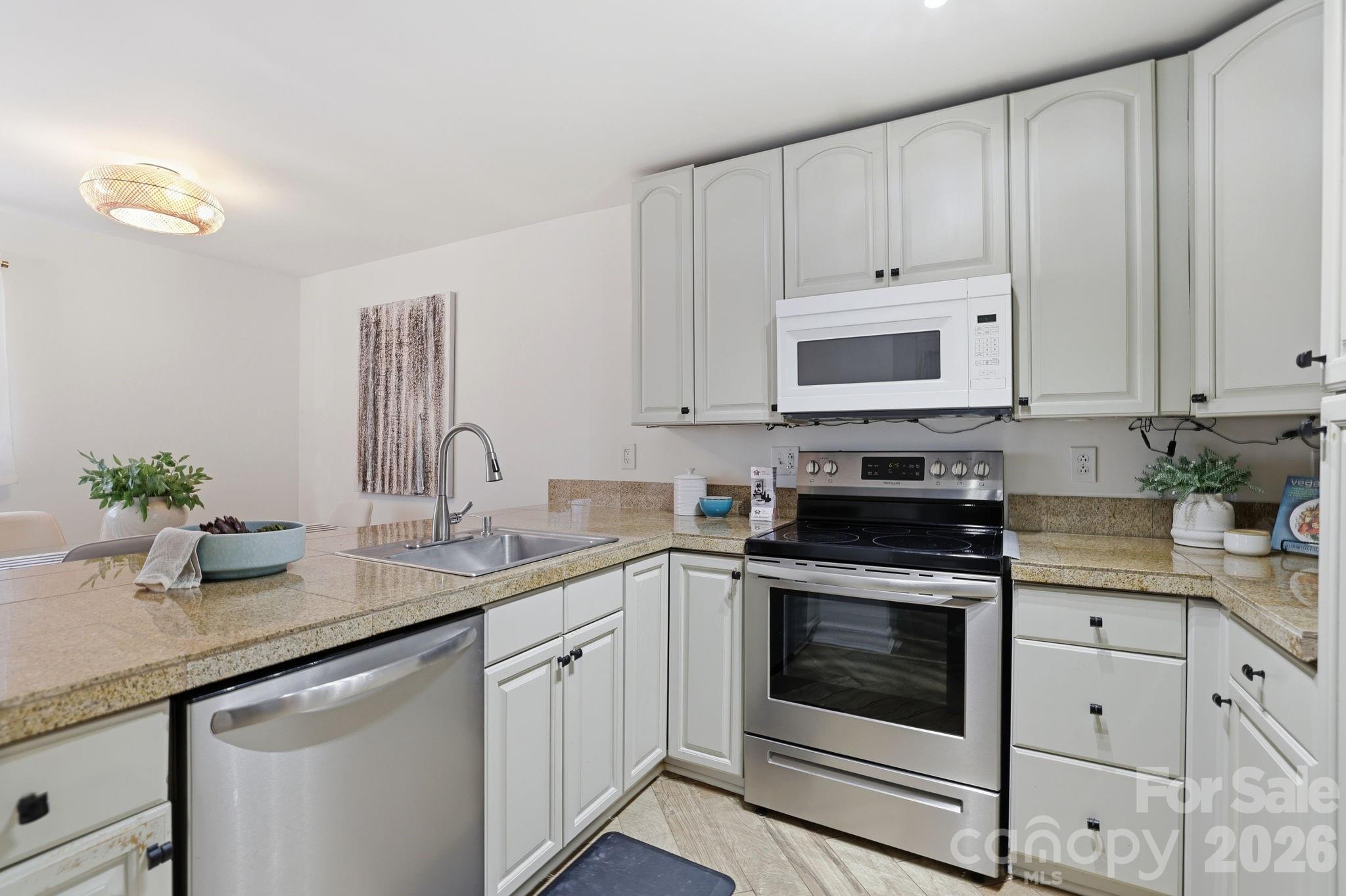 Merry Oaks - Residential