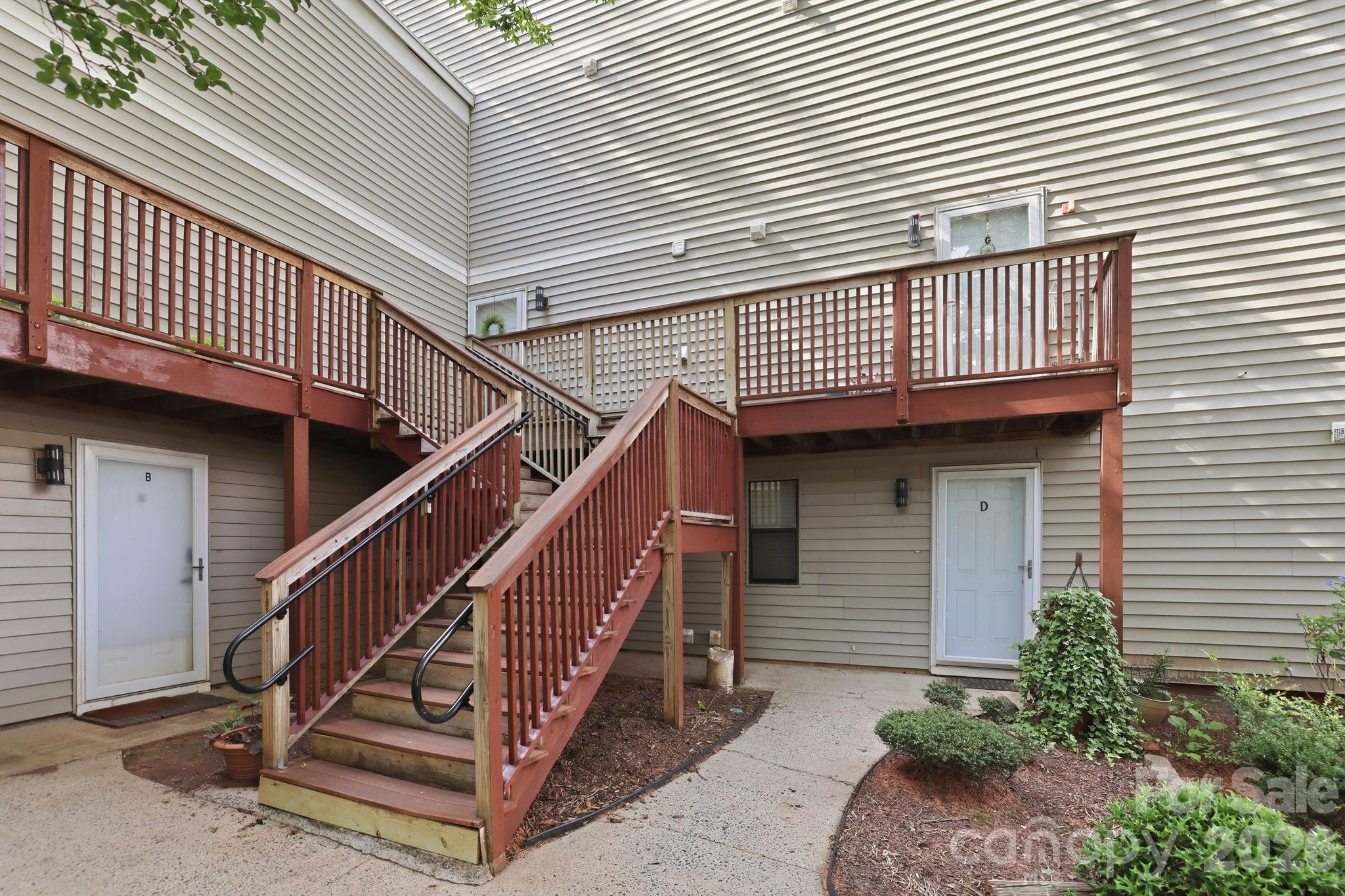 Merry Oaks - Residential