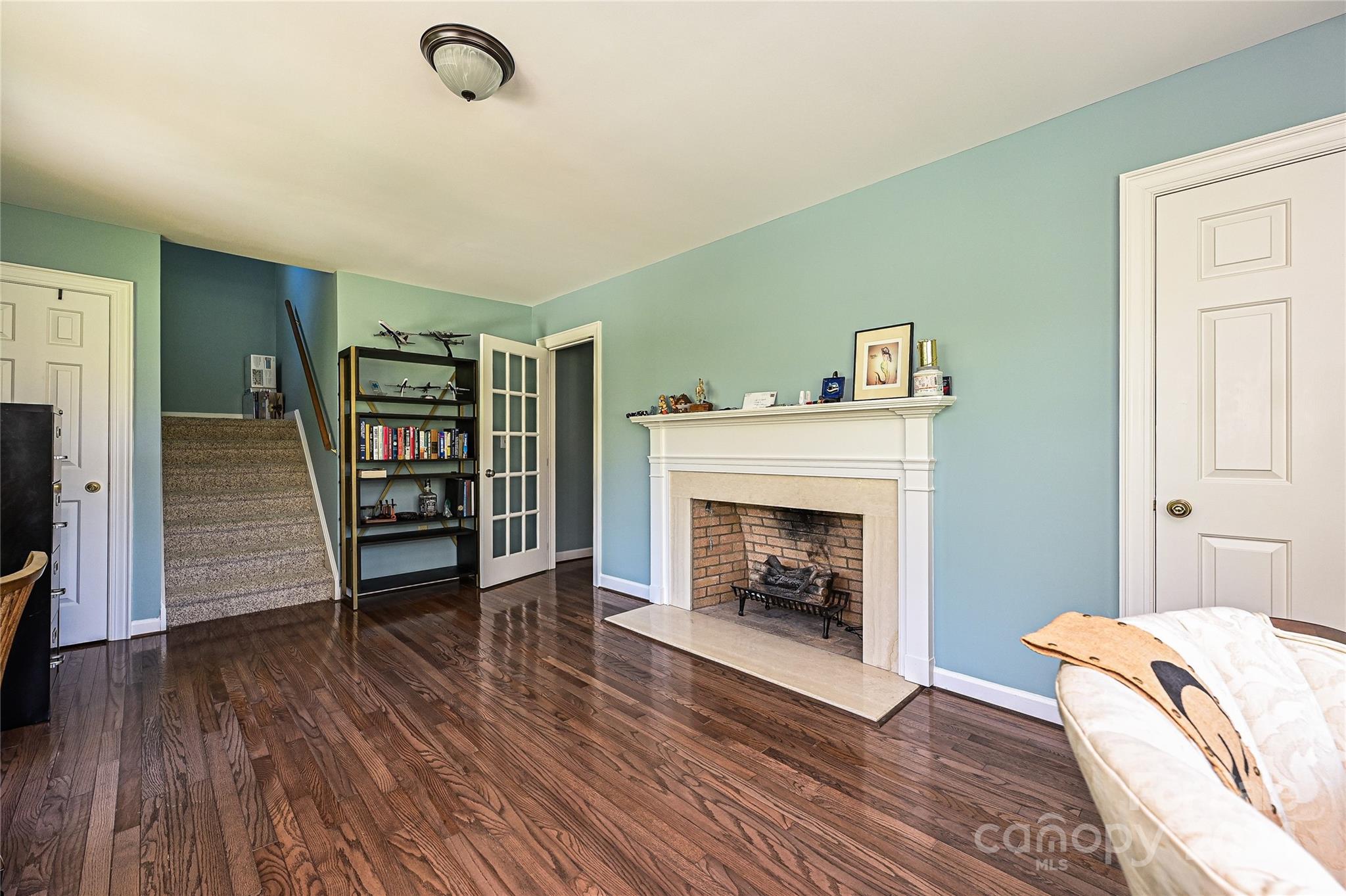 River Hills - Residential