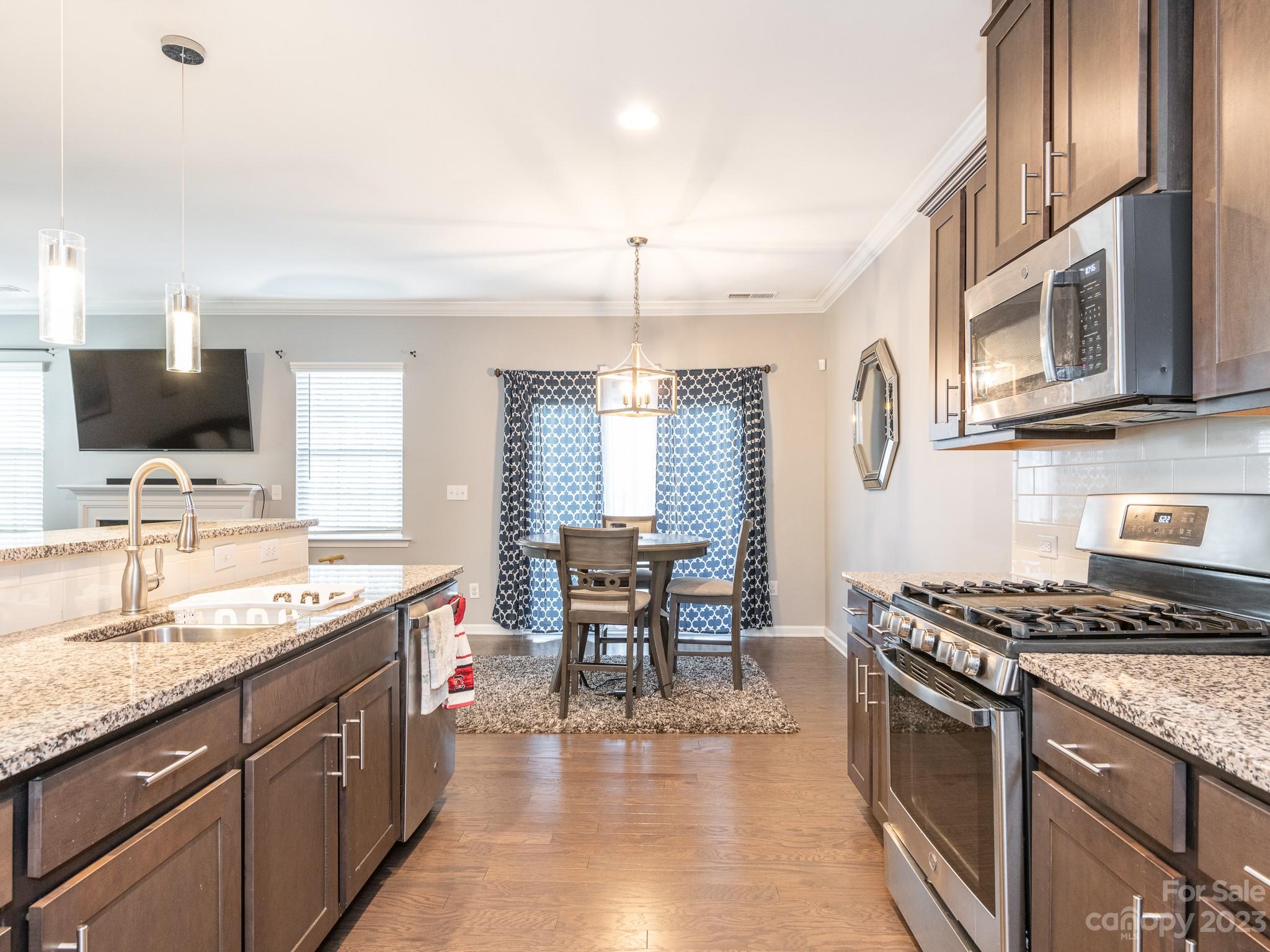 Cameron Creek - Residential