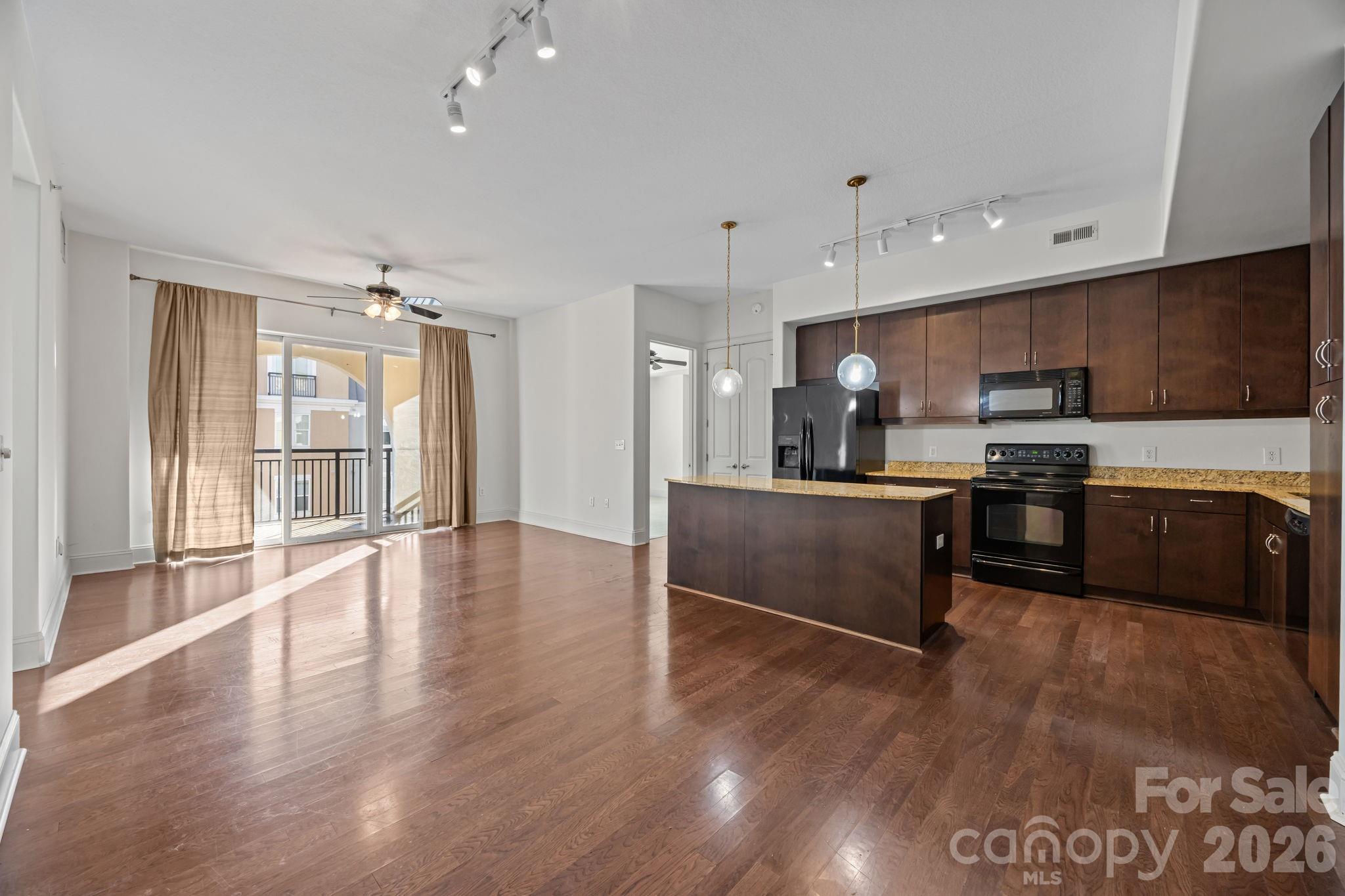 Piedmont Row - Residential