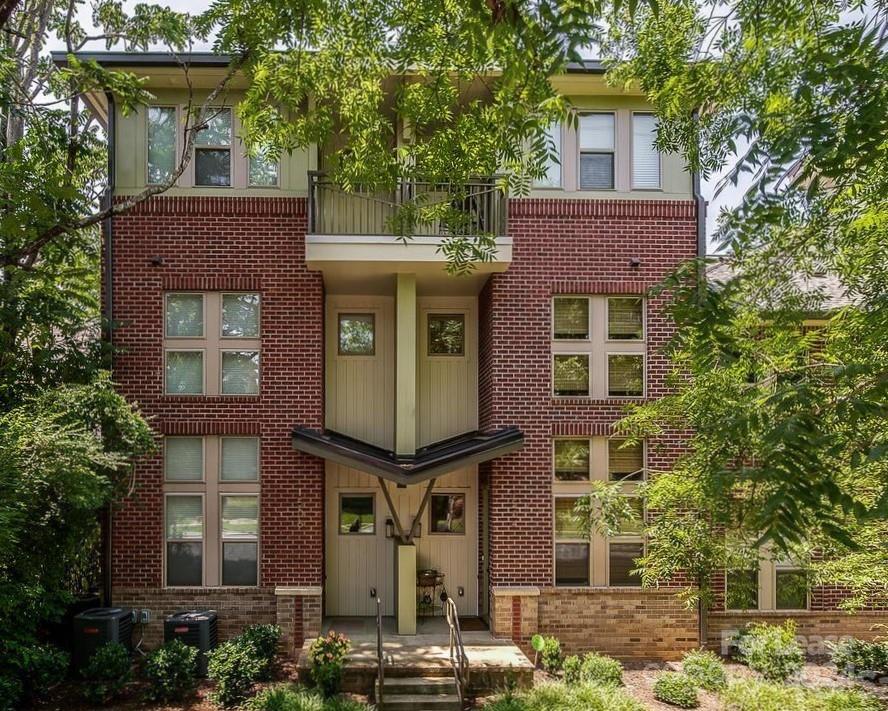 1500 Kenilworth - Residential Lease