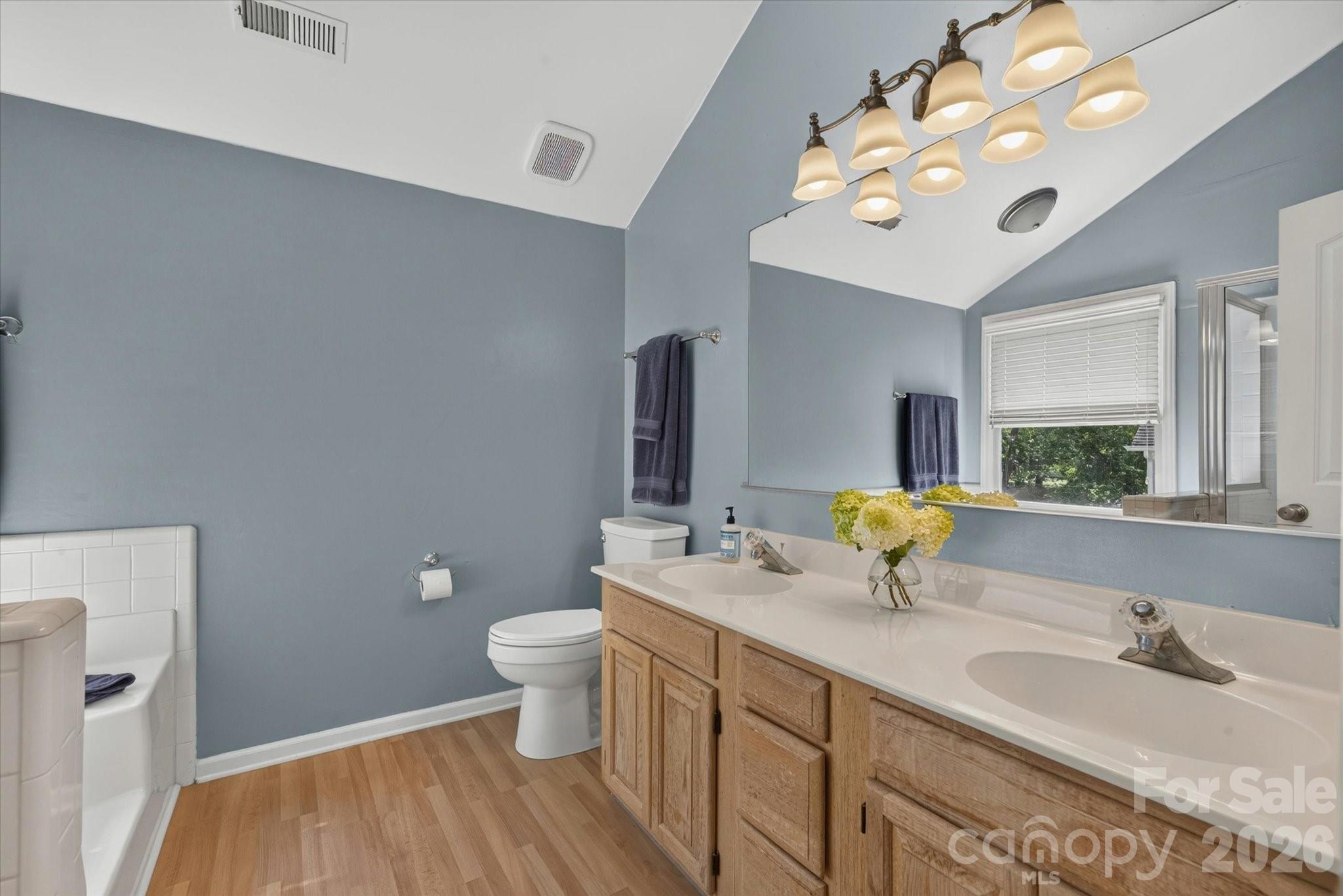 Cameron Wood - Residential