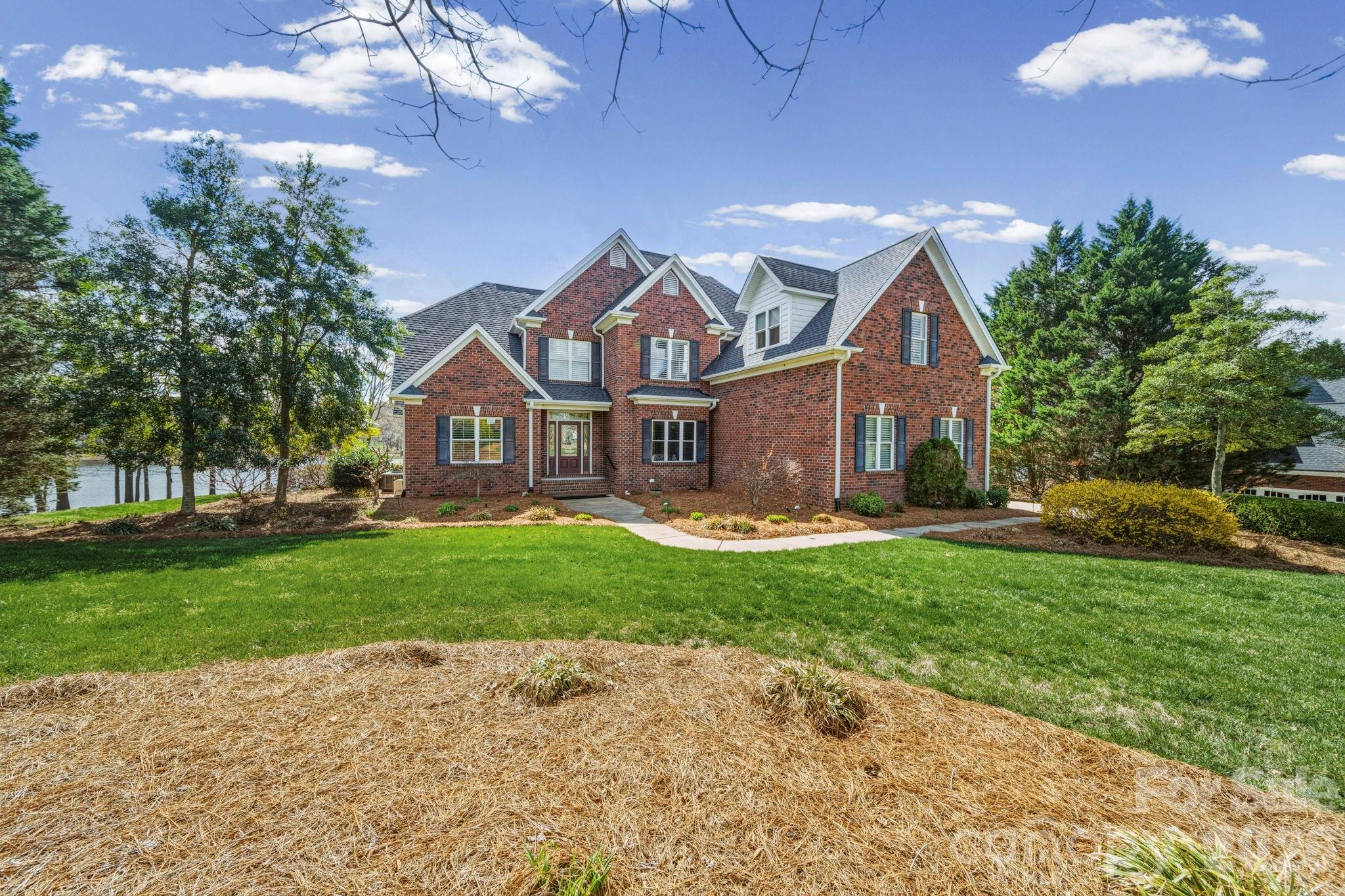 Village Lake - Residential