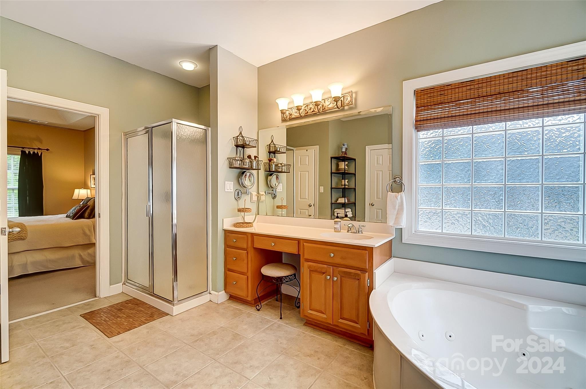 Lake Shore - Residential