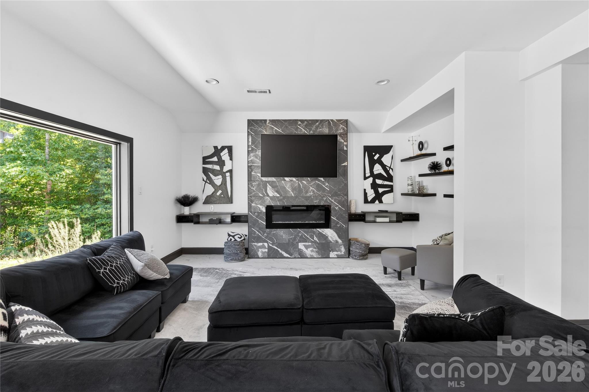 Valhalla Farms - Residential