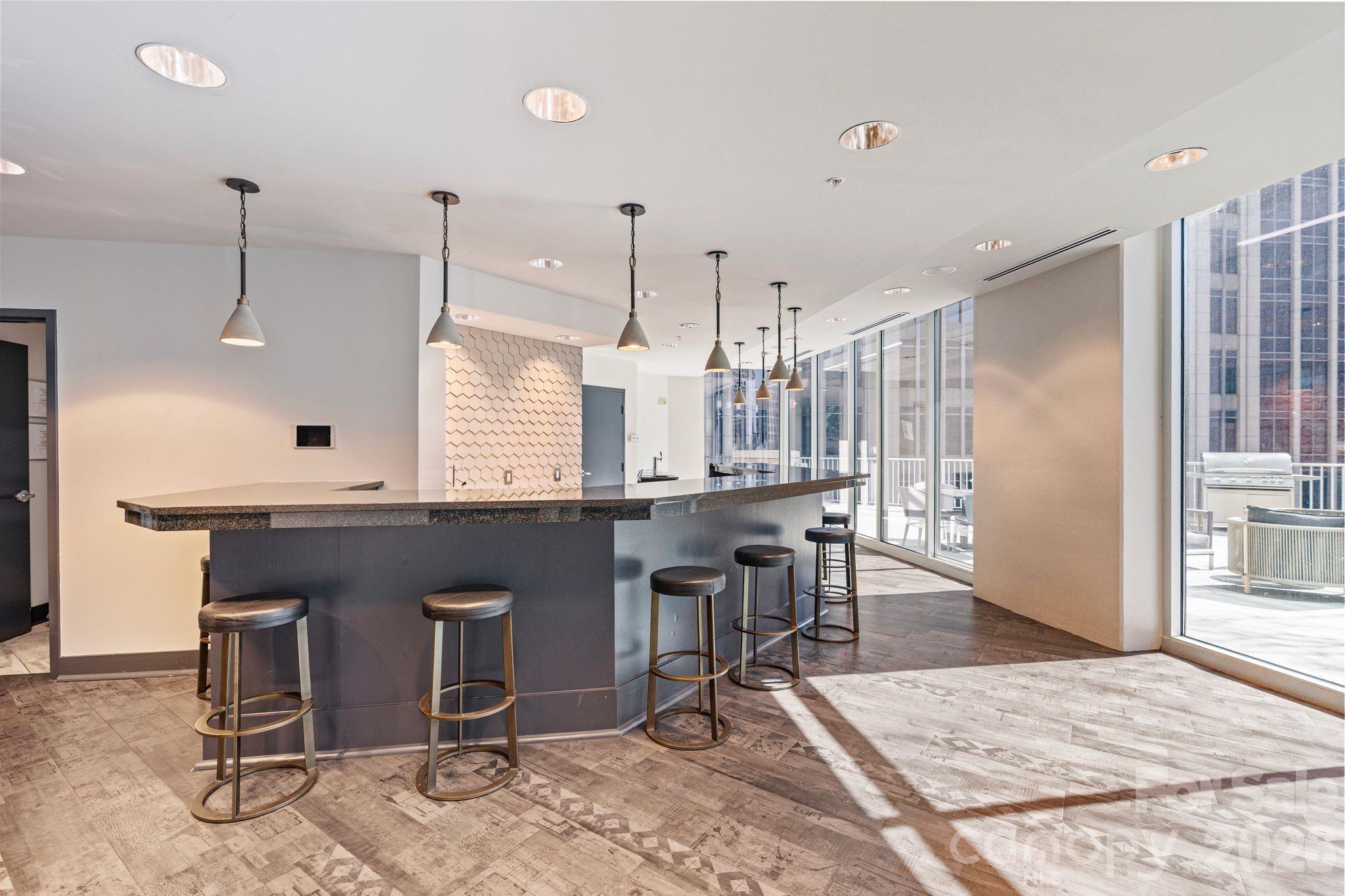 Avenue Condominiums - Residential