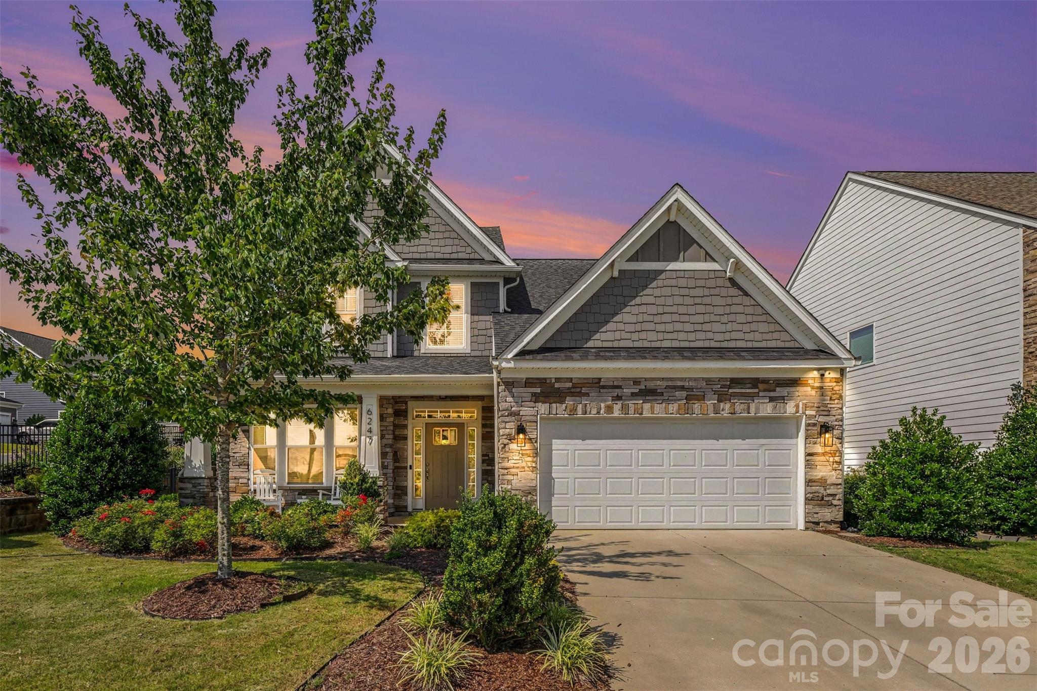 Welcome to this beautifully maintained 4-bedroom, 3.5-bath home in highly sought-after Masons Bend, one of Fort Mill’s premier lifestyle communities known for its exceptional amenities, scenic walking trails, and direct access to the Catawba River.
This move-in ready home offers a highly functional open floor plan designed for both comfortable everyday living and easy entertaining. Despite its efficient footprint, the home lives larger than its square footage and offers the rare combination of 4 bedrooms, 3.5 bathrooms, and flexible living spaces—making it an outstanding value in the neighborhood.
The main level features a dedicated home office with elegant French doors, ideal for remote work, studying, or a private flex space. The spacious kitchen opens seamlessly to the main living areas and showcases quartz countertops, desirable finishes, ample cabinetry, and a layout designed for gathering. Neutral colors throughout create a bright, clean, and timeless aesthetic that complements any style.
Upstairs, the well-designed floor plan maximizes space and functionality with generously sized bedrooms and thoughtfully placed bathrooms to accommodate family and guests. Every space has been exceptionally cared for, reflecting true pride of ownership.
Enjoy outdoor living year-round from the covered porch—perfect for morning coffee, relaxing evenings, or entertaining guests.
Masons Bend offers a lifestyle that is hard to match, with resort-style amenities, walking and nature trails, community gathering spaces, and access to the Catawba River for kayaking, paddleboarding, and outdoor recreation. Conveniently located near Fort Mill schools, shopping, dining, and major commuter routes.
A rare opportunity to own a well-appointed 4-bedroom home in Masons Bend at a highly competitive price point—offering exceptional value in one of Fort Mill’s most desirable communities.