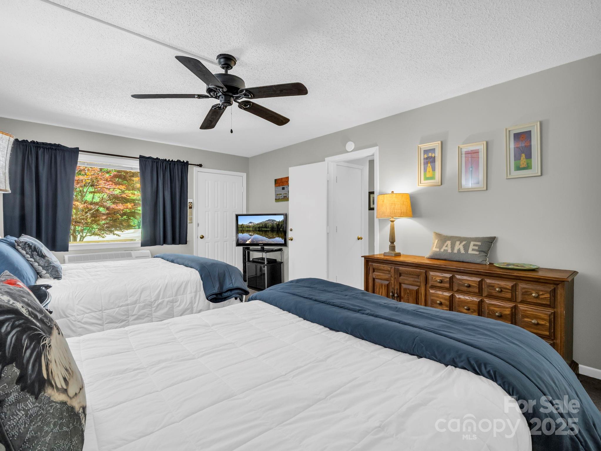 Rumbling Bald on Lake Lure - Residential