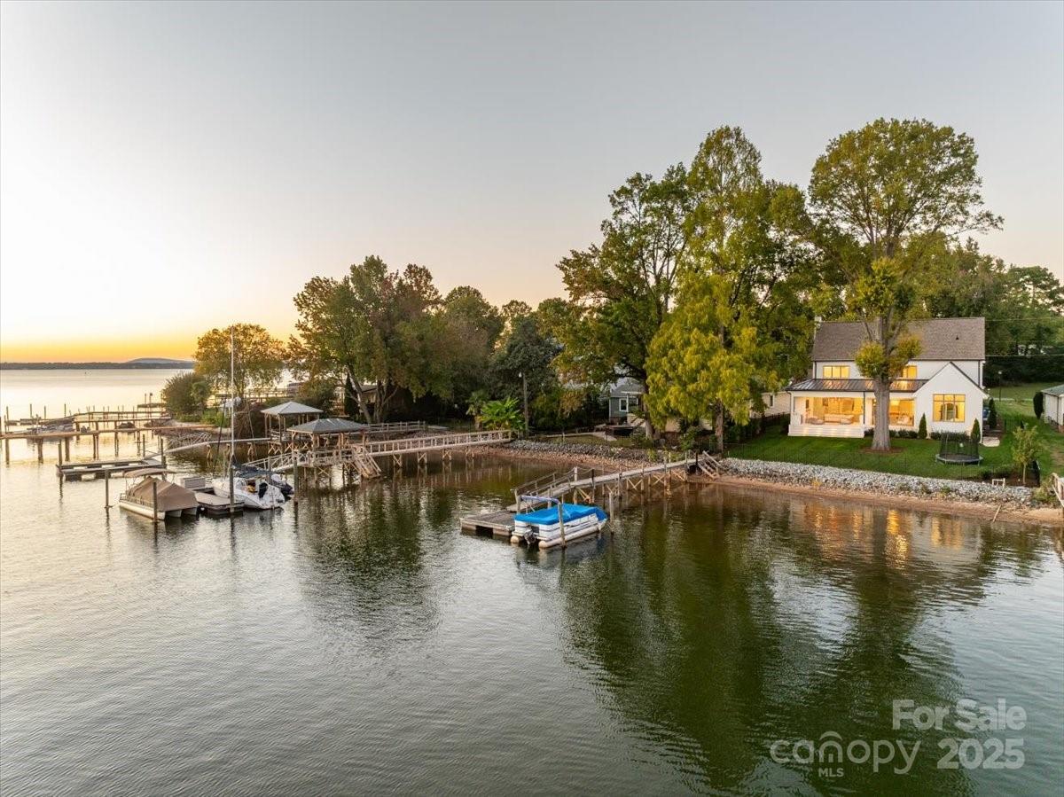 Bahia Bay - Residential