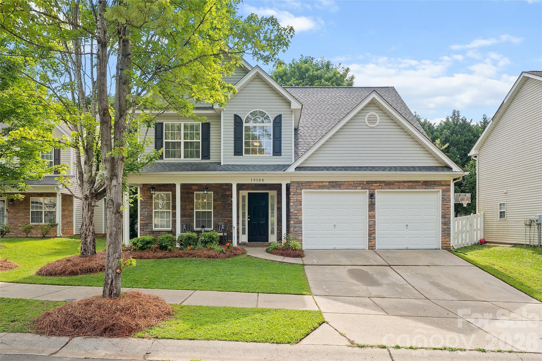 Welcome home to the highly desirable Glenridge subdivision! Immaculate move-in ready perfection in Cornelius! This stunning contemporary transitional home in the Glenridge subdivision offers a bright, open floor plan highlighted by a dramatic sunken family room with a fireplace and large windows. The upper level features three spacious bedrooms with vaulted ceilings, including a primary suite with a beautiful tray ceiling. Fully updated from top to bottom, the home boasts fresh interior paint, brand-new Whirlpool kitchen appliances, upgraded light fixtures, and high-tech Bluetooth LED stereo system exhaust fans in the bathrooms.

Step outside into your private oasis featuring professional, immaculate landscaping and a fully fenced-in backyard that is perfect for weekend entertaining. Enjoy the ultimate Lake Norman lifestyle—located just minutes from the water, Ramsey Creek Park, highways, and premium Birkdale Village shopping and dining. A rare find in pristine condition!