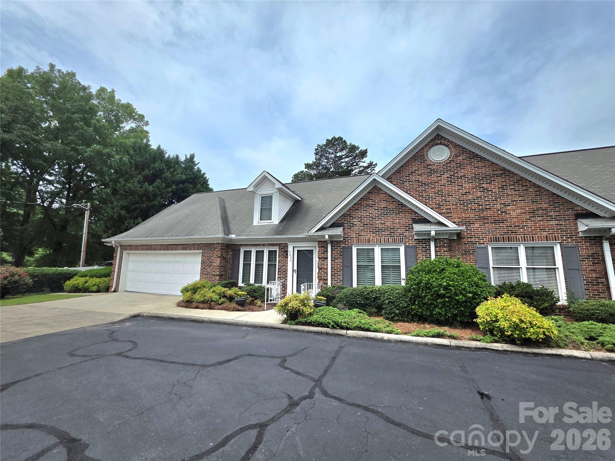 Carlton Commons - Residential