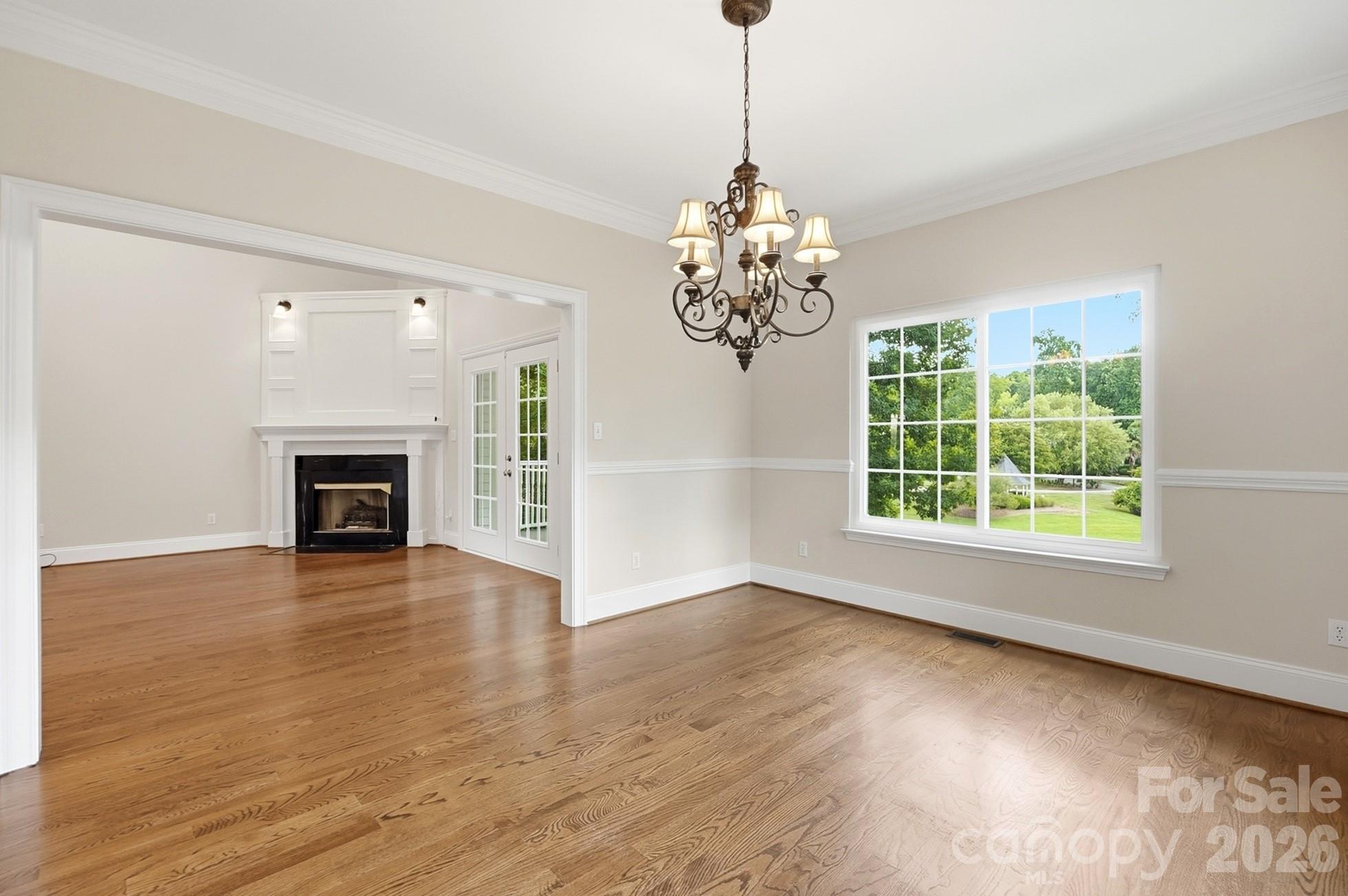 Royal Oaks - Residential