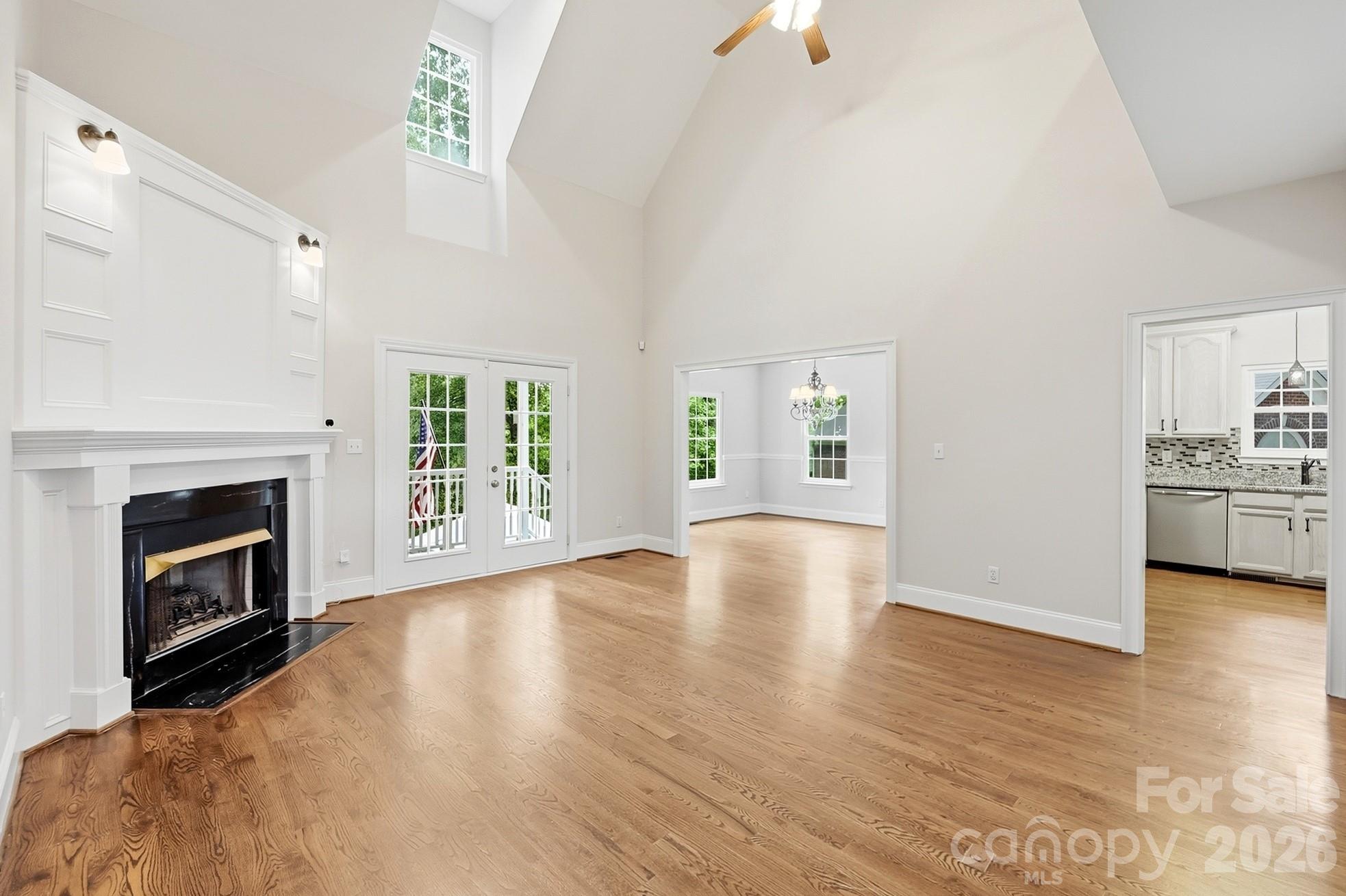 Royal Oaks - Residential