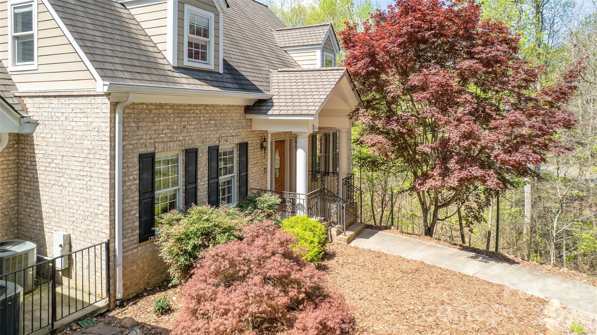 Laurel Cove - Residential