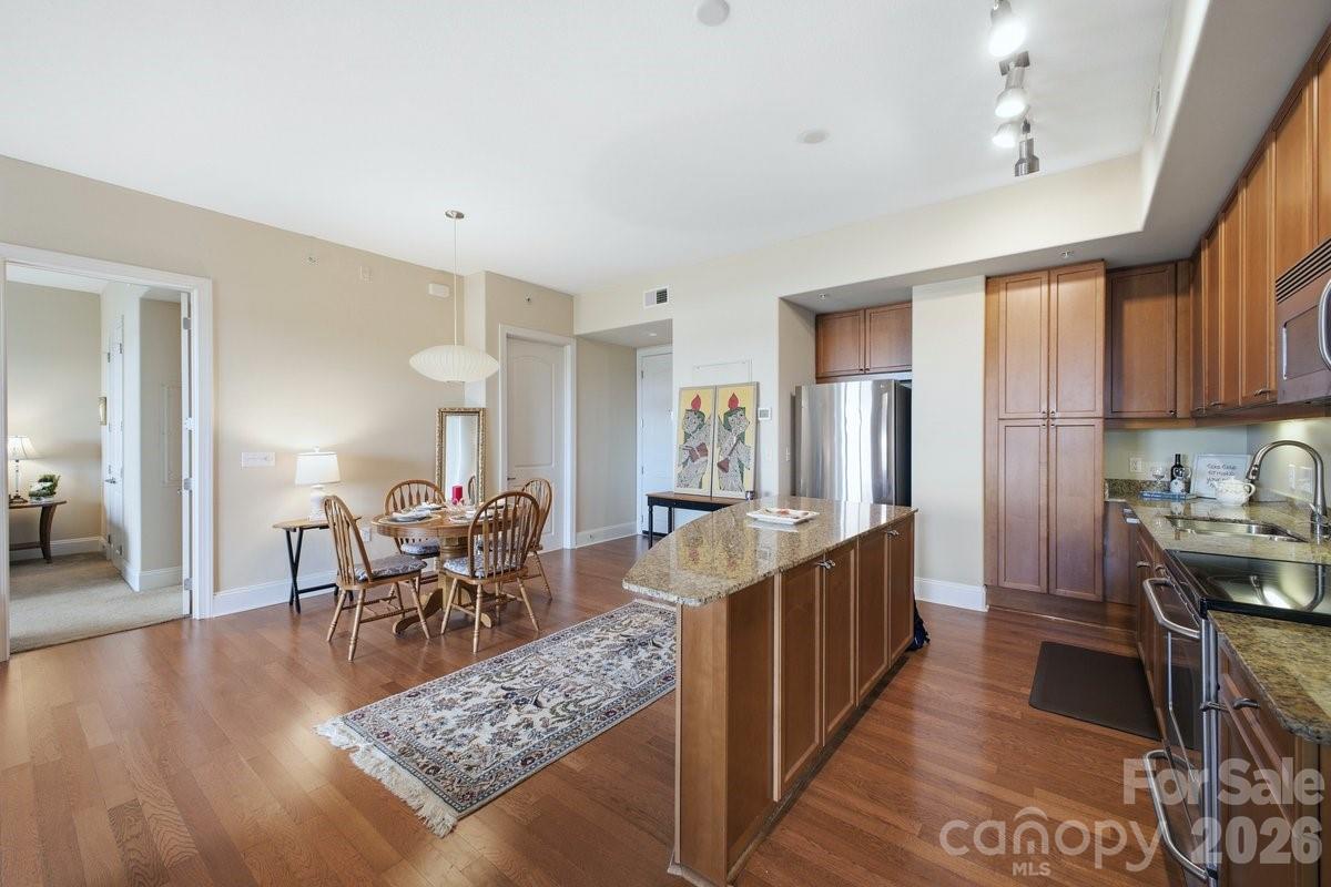 Piedmont Row - Residential