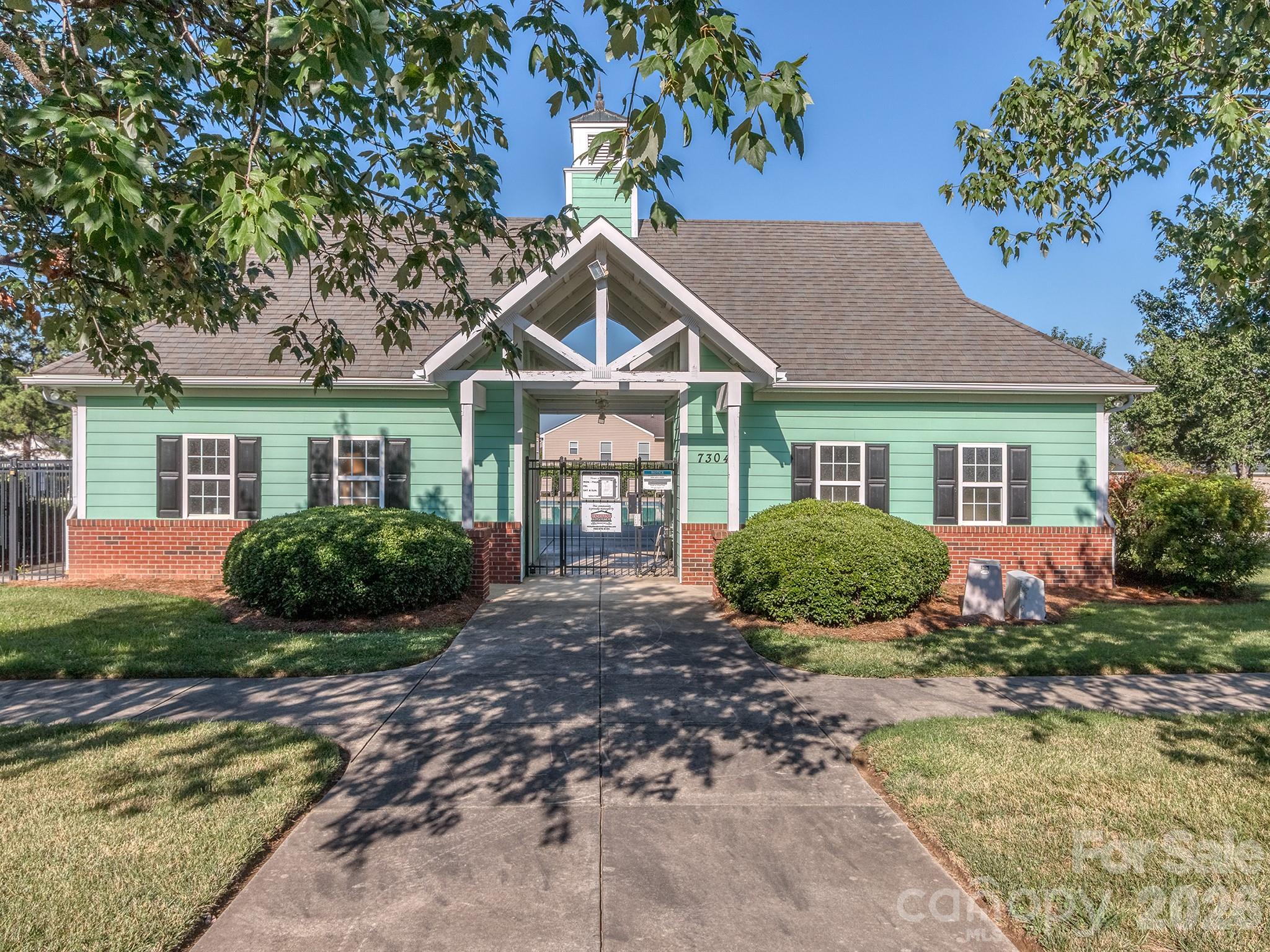 The Mews at Laurel Valley - Residential