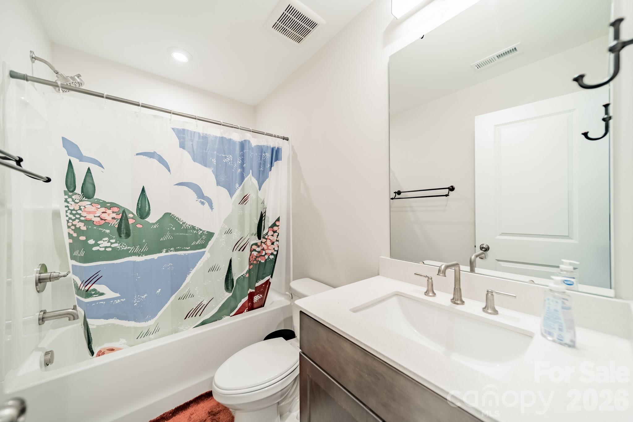 Context at Oakhurst - Residential