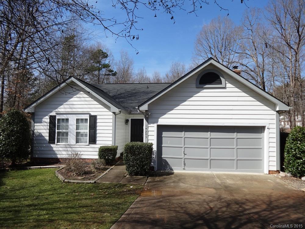 Nice Ranch home with large fenced rear yard and newly built deck in Ballantyne Area.  Only minutes to shopping  and restaurants in Ballantyne.  Also, close proximity to I-485 and Lancaster Highway.  Home has like new laminate floors, solid surface counter-tops, a wood fireplace and stainless steel appliances.  Washer/Dryer is included.  Note: 3rd bedroom is also connected to master suite via separate entrance  (Perfect for use as an attached office suite or multipurpose room).