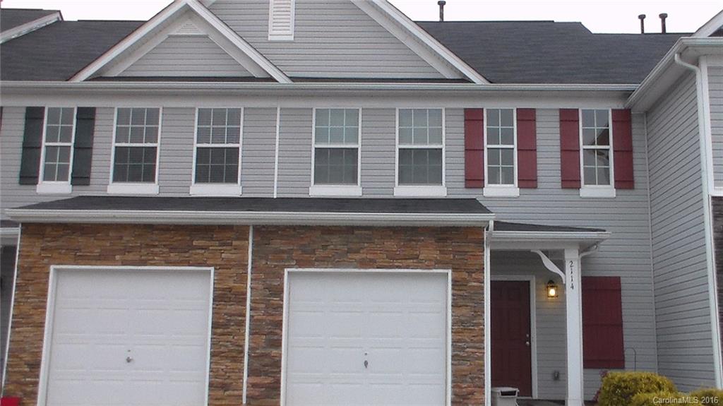 Beautiful well maintained townhome with two Master Bedrooms, fenced back yard & a community swimming pool. Clover schools!!