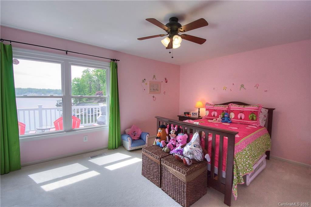Tega Cay - Residential