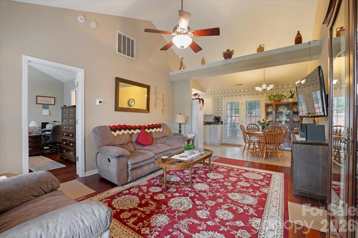 Chelsea Woods - Residential