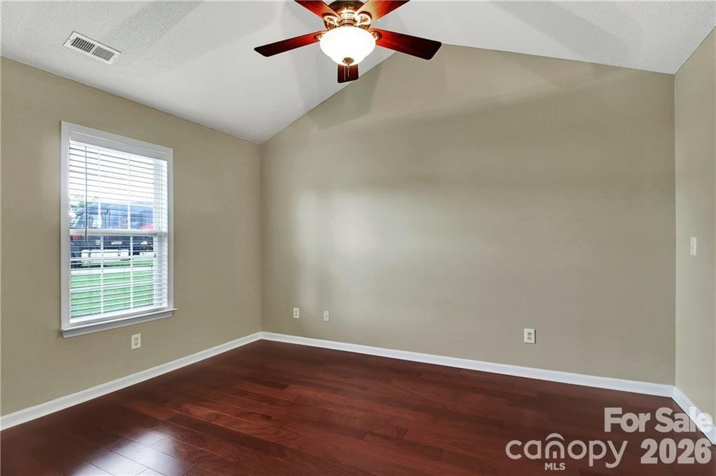 Chelsea Woods - Residential