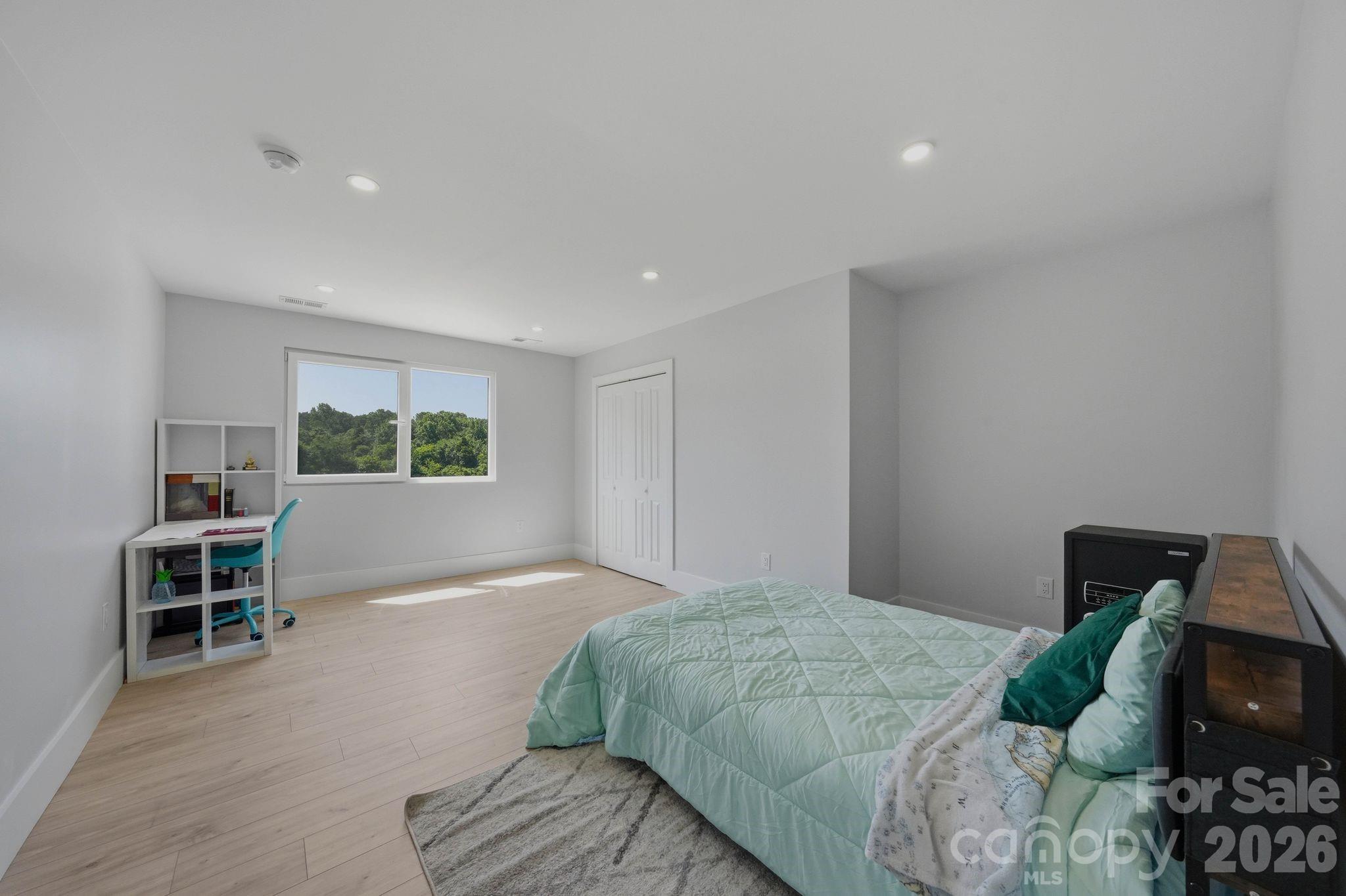 Aero Plantation - Residential
