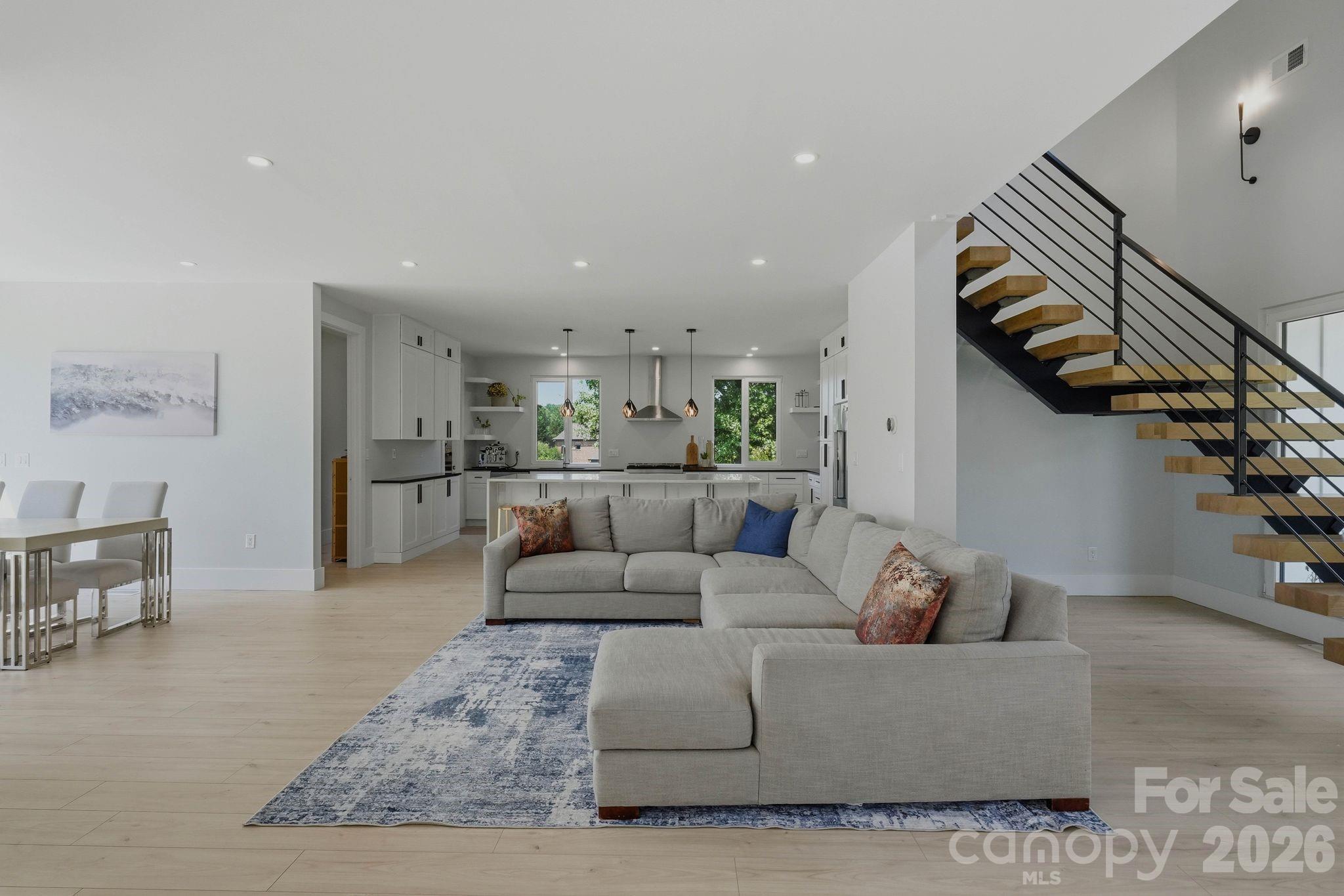 Aero Plantation - Residential