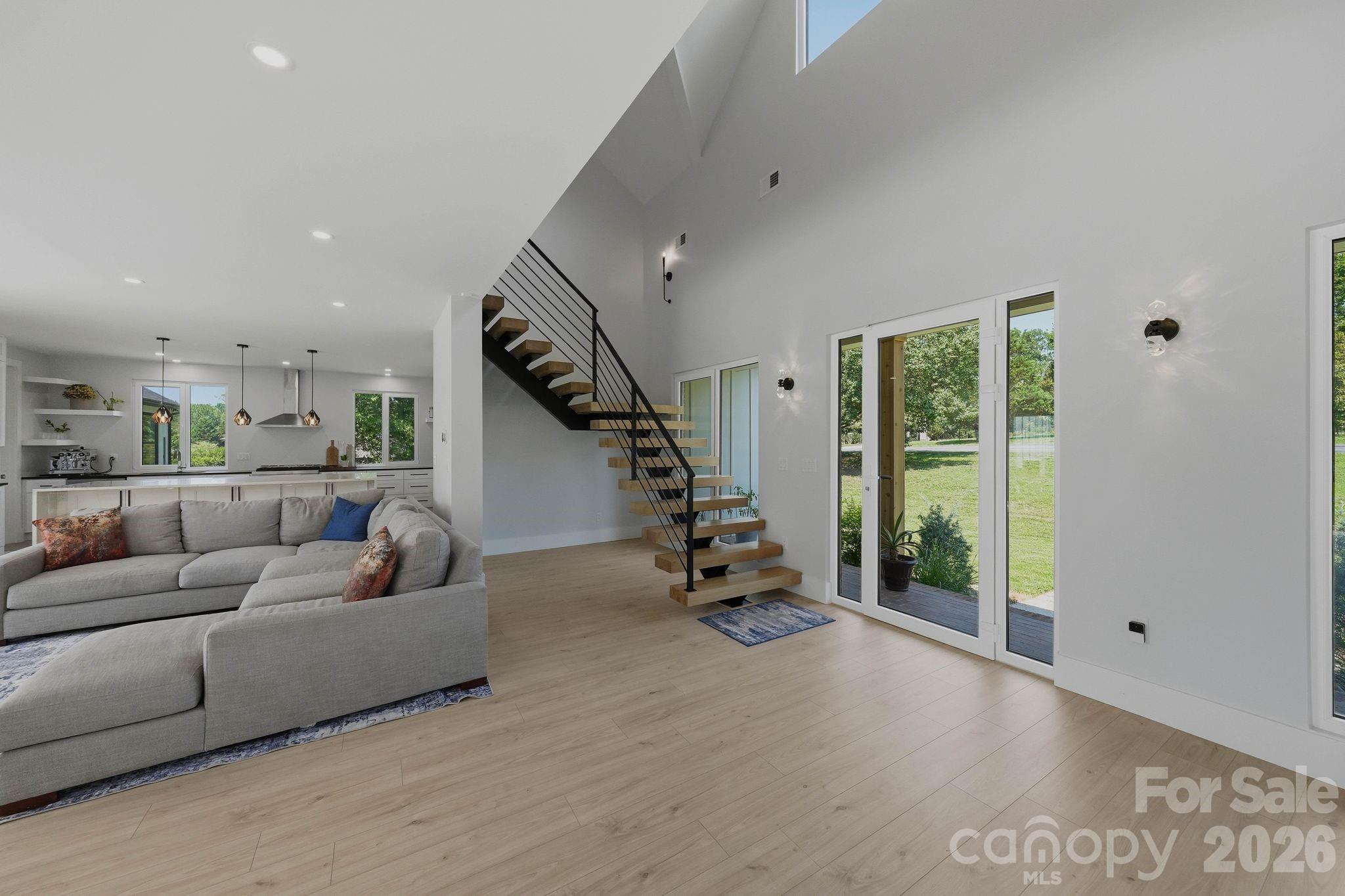 Aero Plantation - Residential