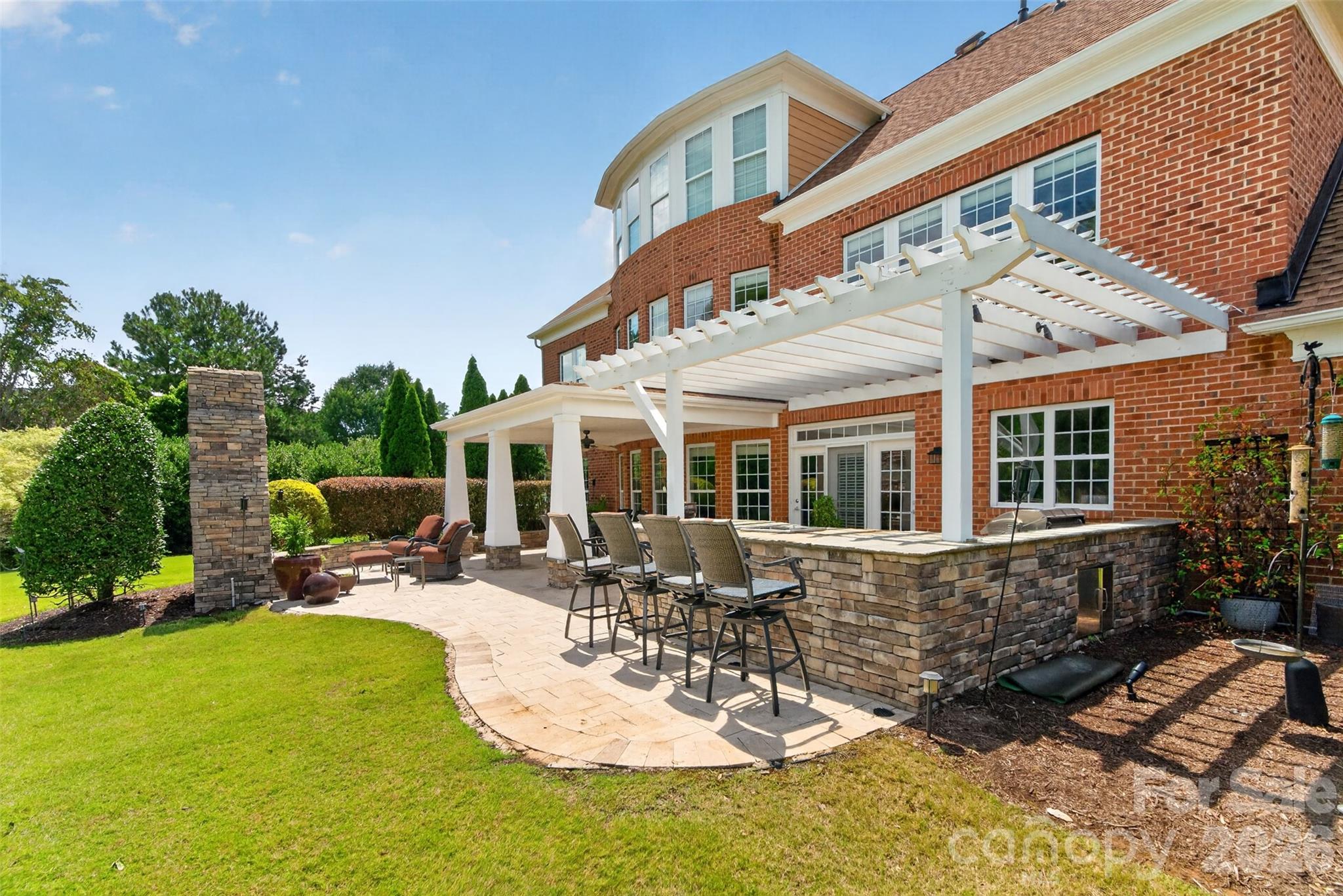 The Chimneys of Marvin - Residential