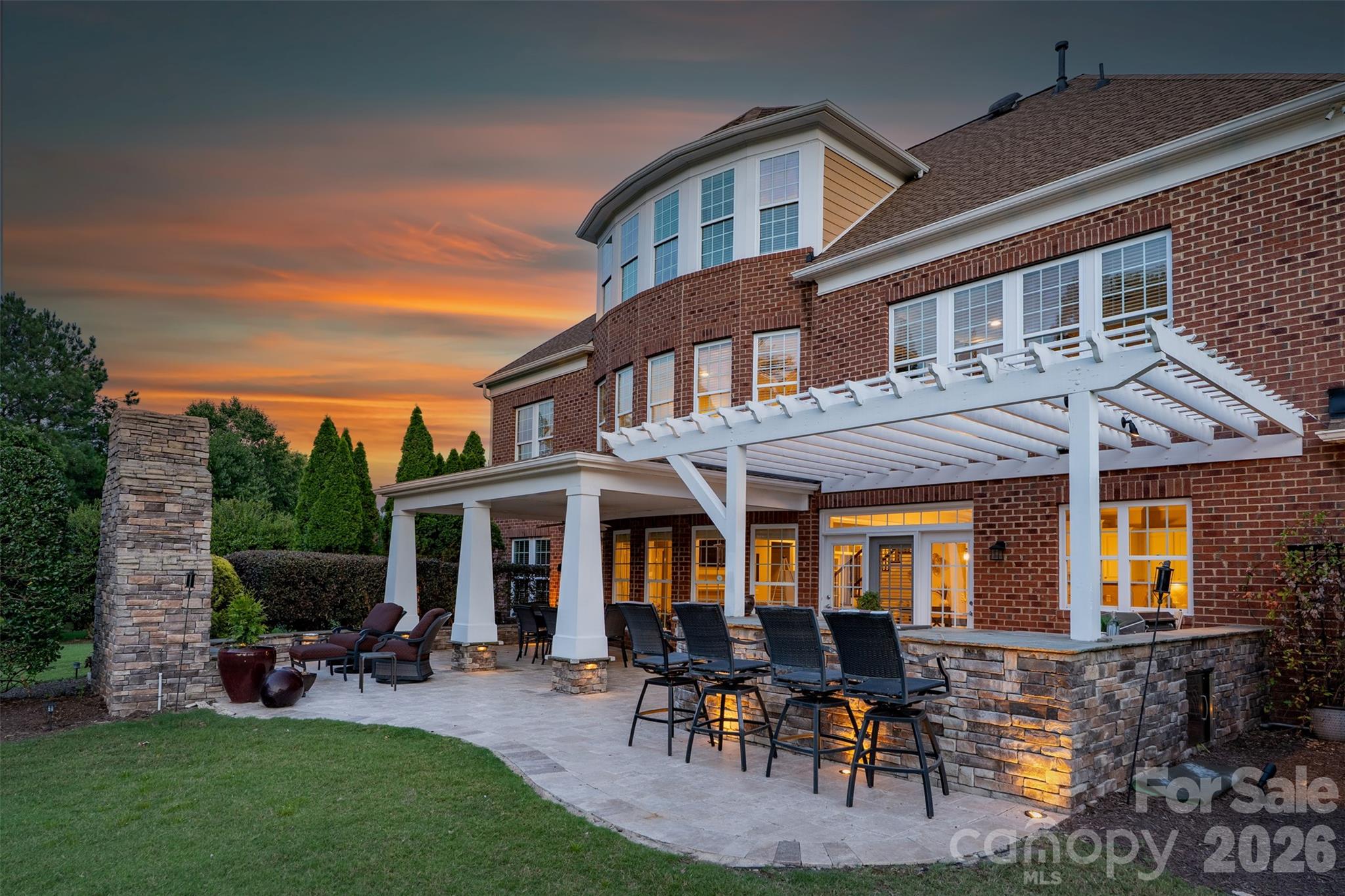 The Chimneys of Marvin - Residential