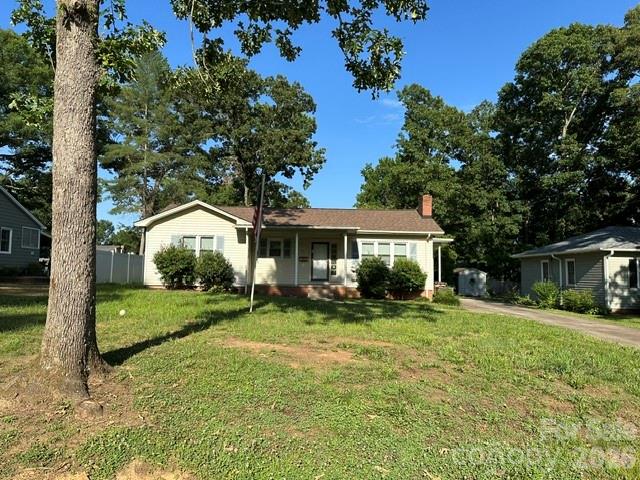 New listing on Woodside Dr! Easy to get on Dixon Blvd but located on a beautiful tree lined street of Shelby. New roof in 2025 and several updates since 2023. Large eat in kitchen. Don't miss looking at this new listing.