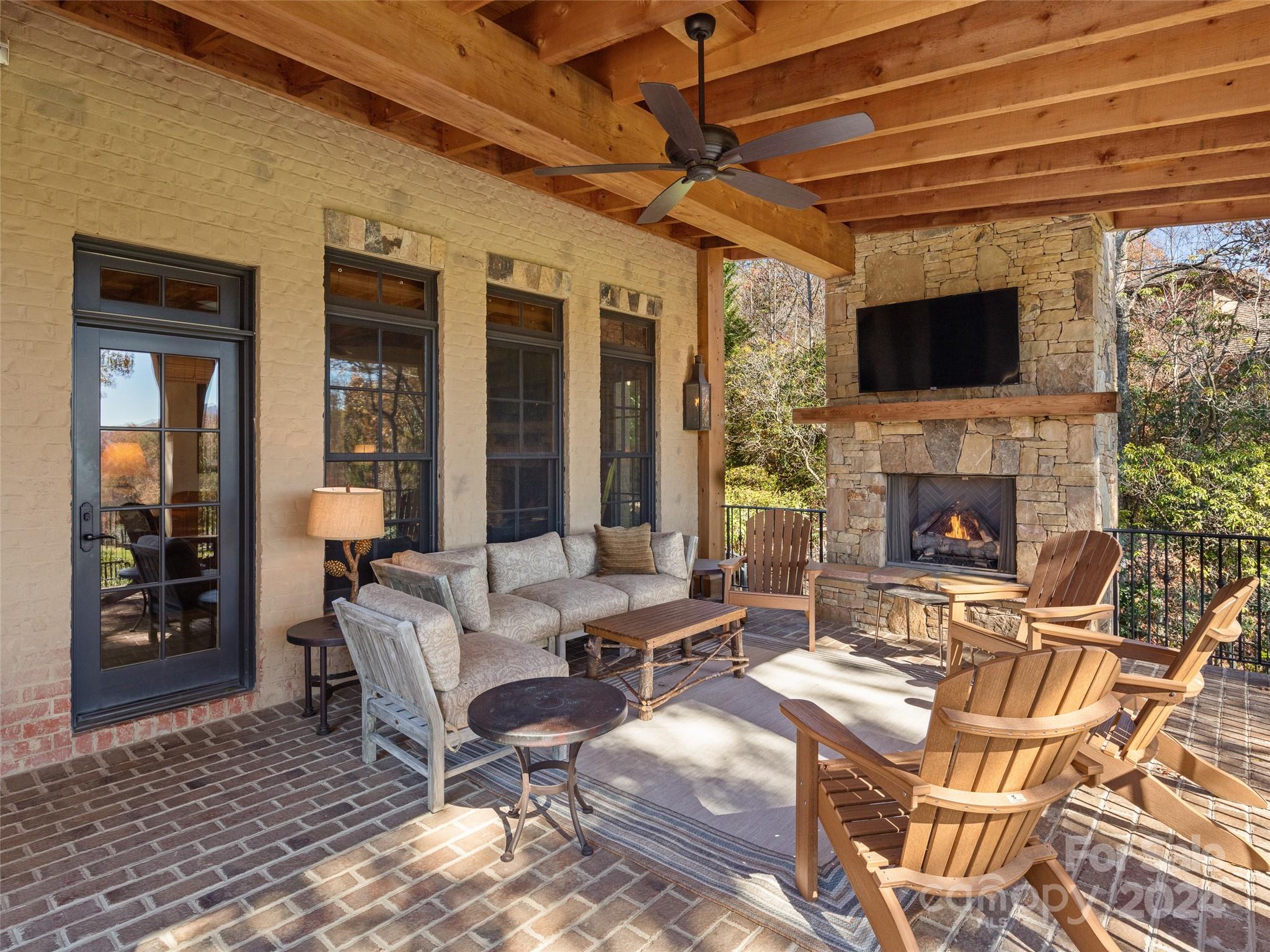 The Cliffs at Walnut Cove - Residential